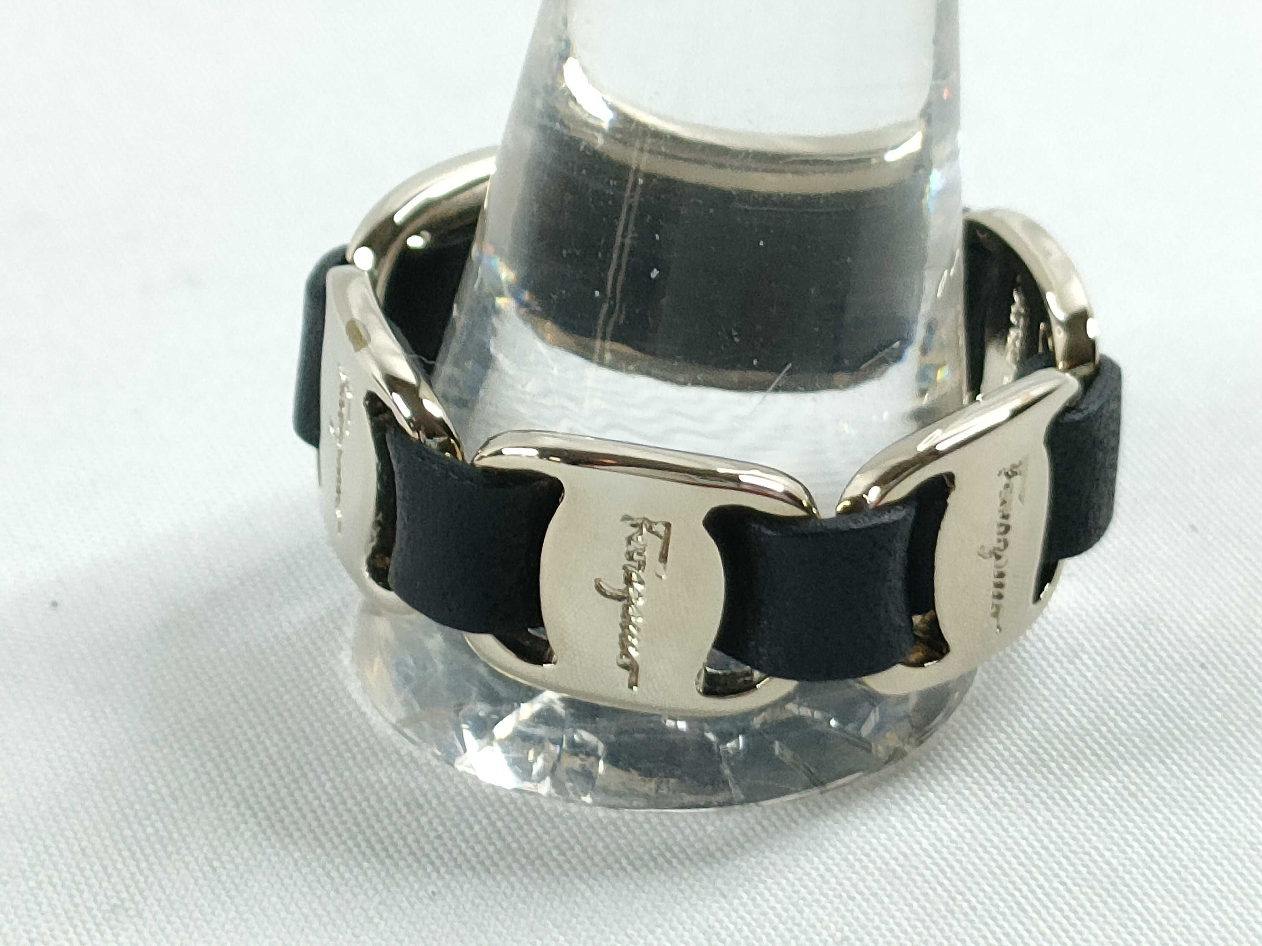Salvatore Ferragamo Silver-Toned and Black Leather Band Scarf Ring