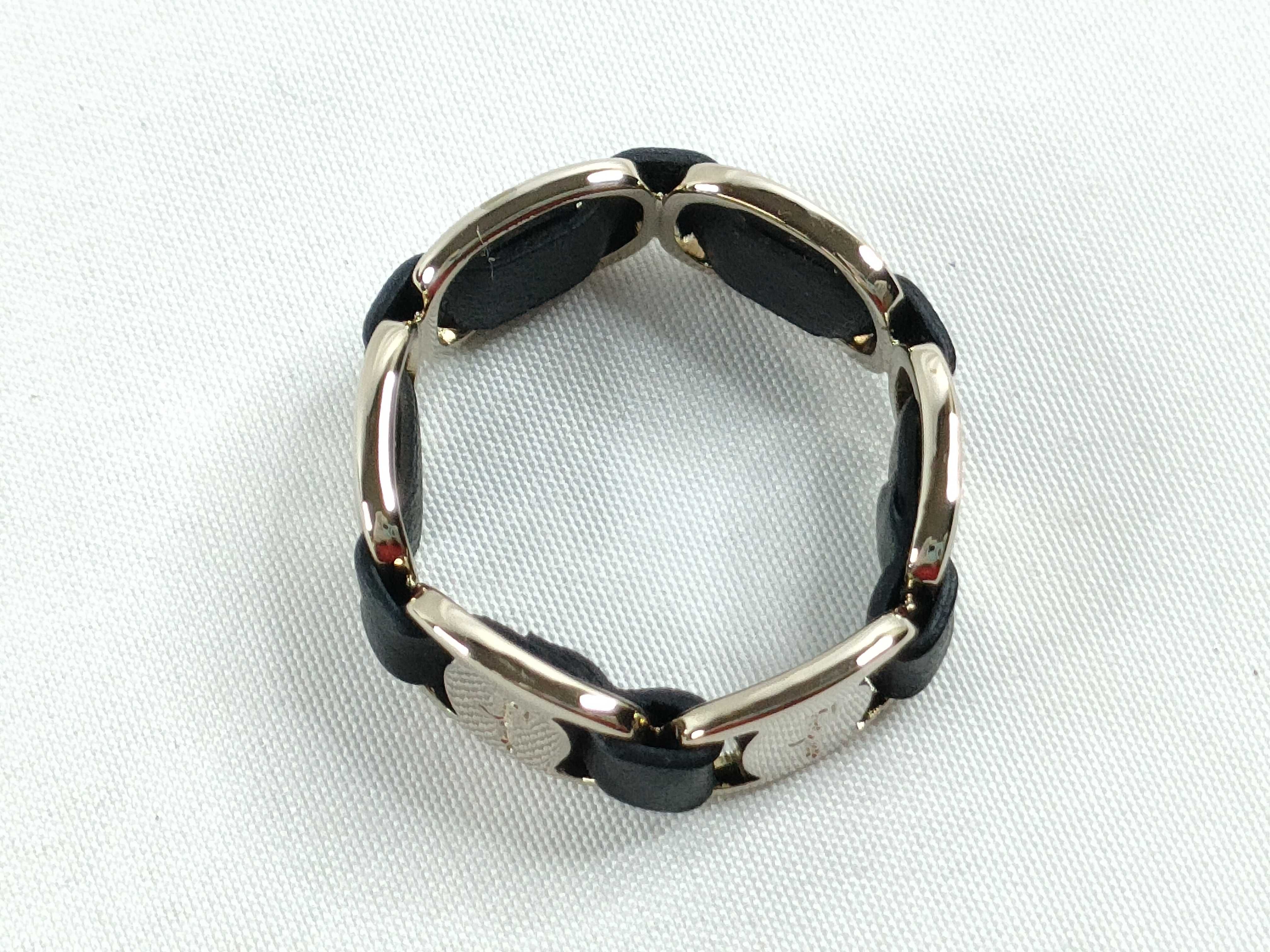 Salvatore Ferragamo Silver-Toned and Black Leather Band Scarf Ring