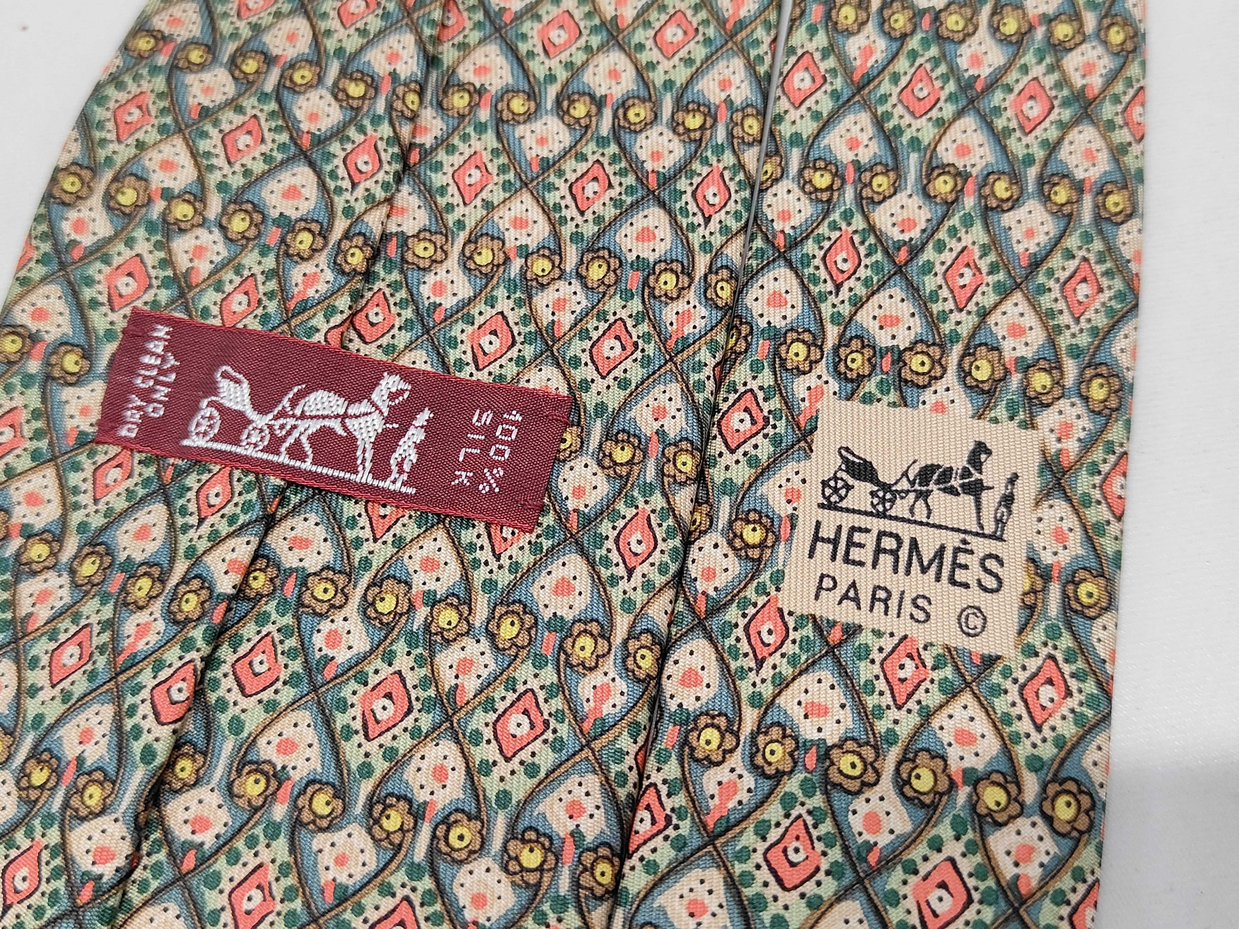 Hermes Paris 100% Silk Necktie Pattern 7586 SA