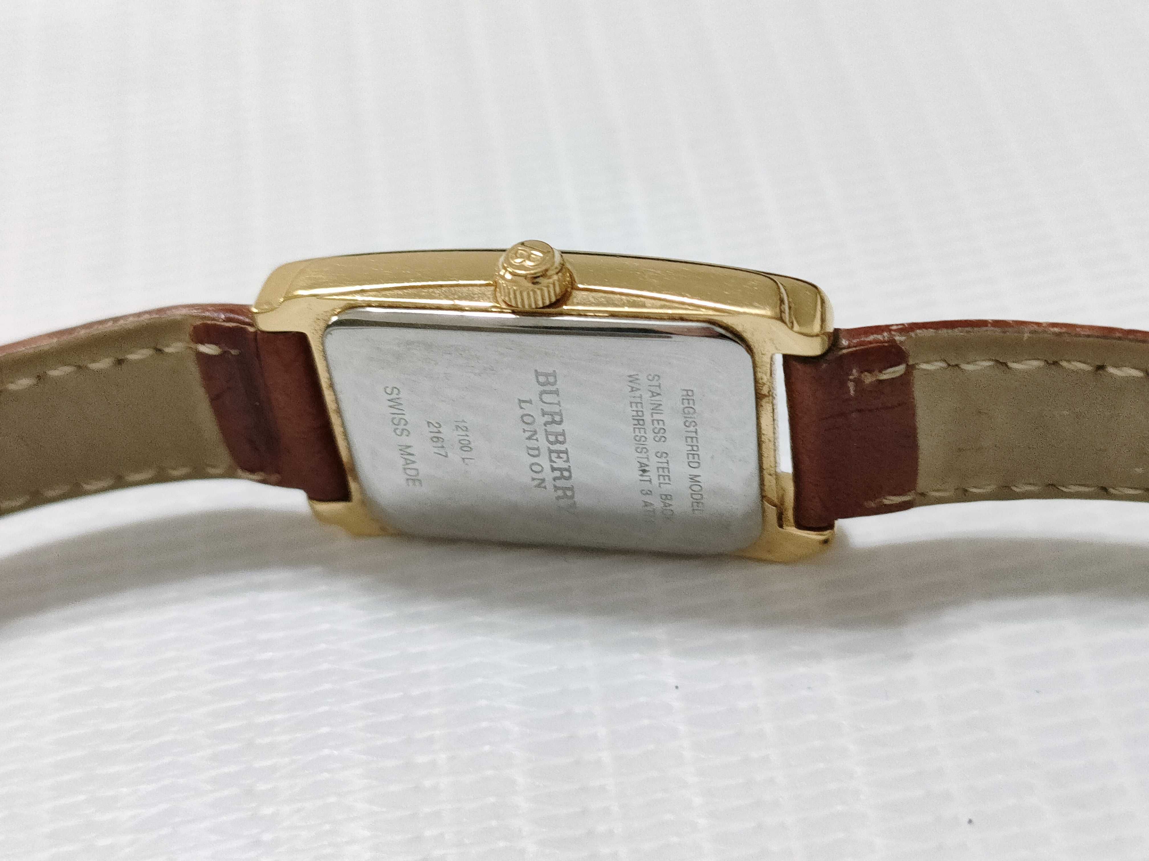 Burberry London Ladies Quartz Tank Watch Model 12100L