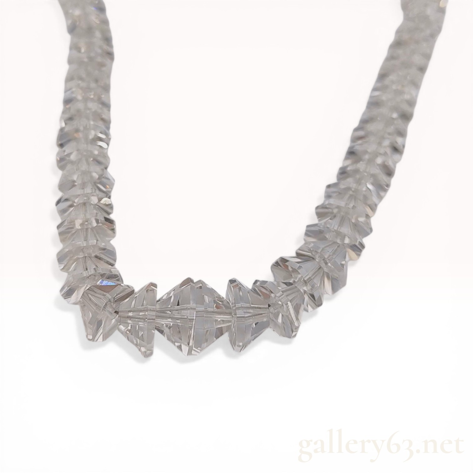 Graduated Faceted Quartz Beaded Necklace with Silver Clasp