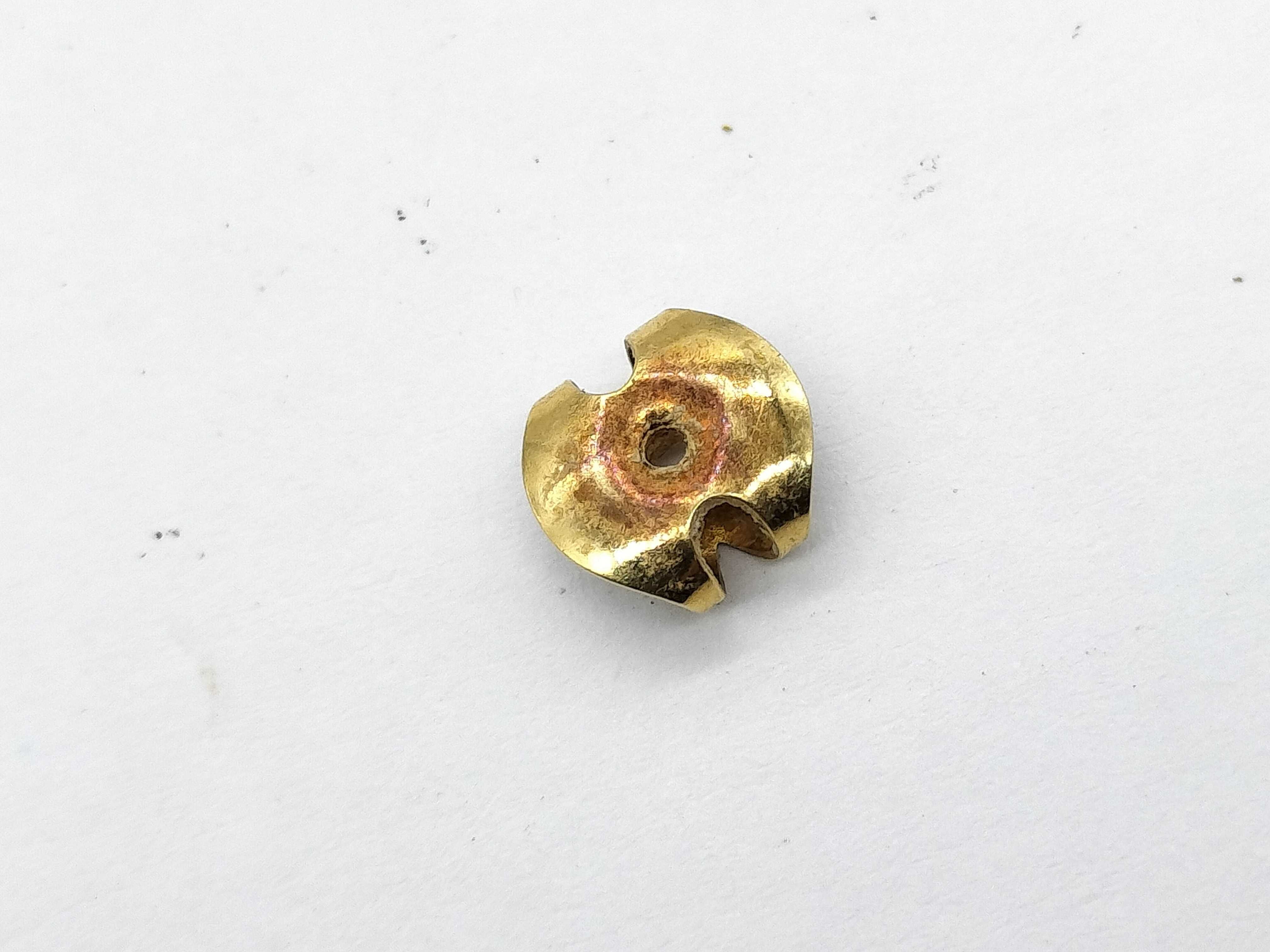 A Pair of Diamond Stud Earrings in 14 Karat Yellow Gold