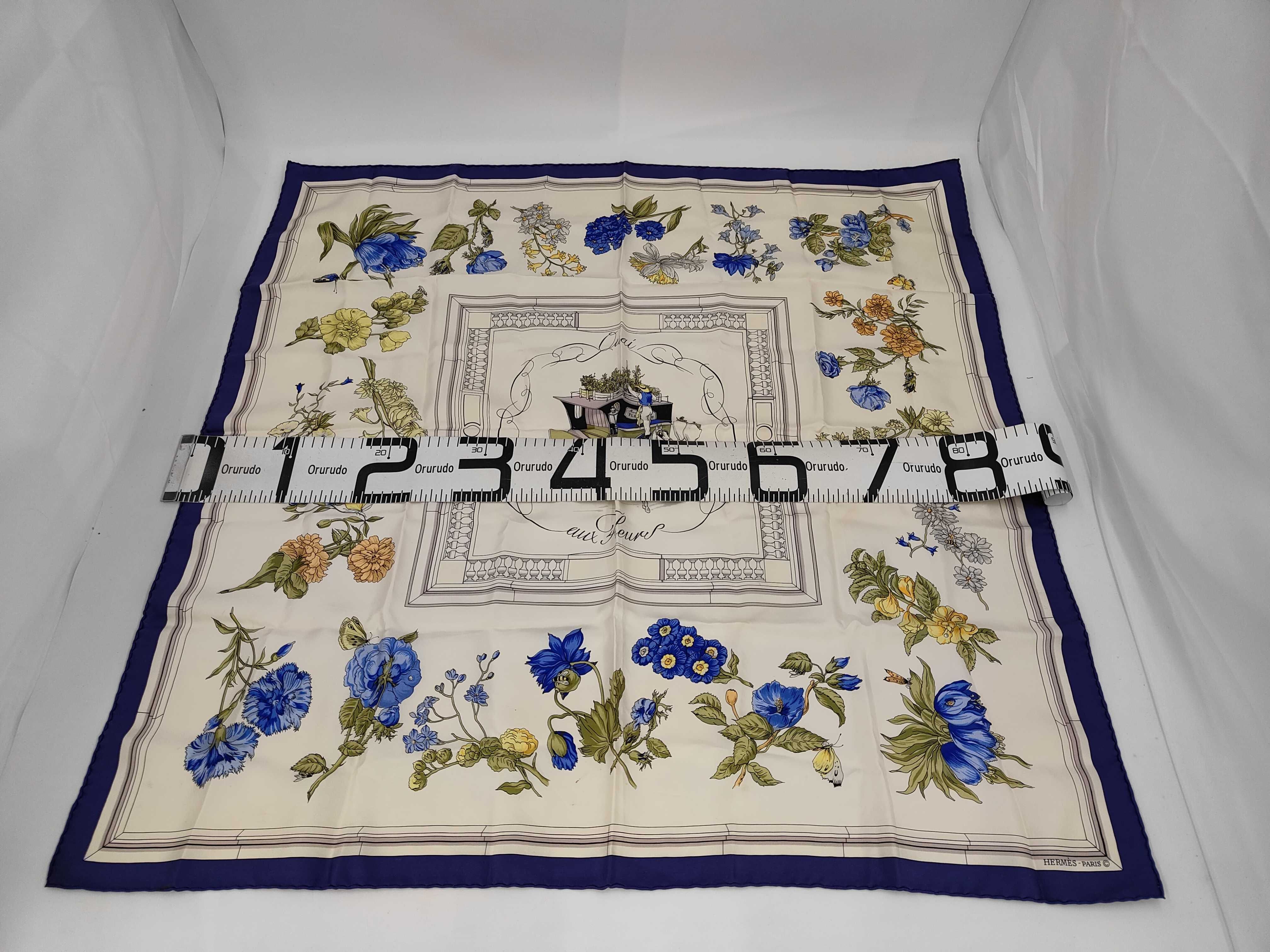 Hermes Quai aux Fleurs Silk Twill Carre 90 Scarf