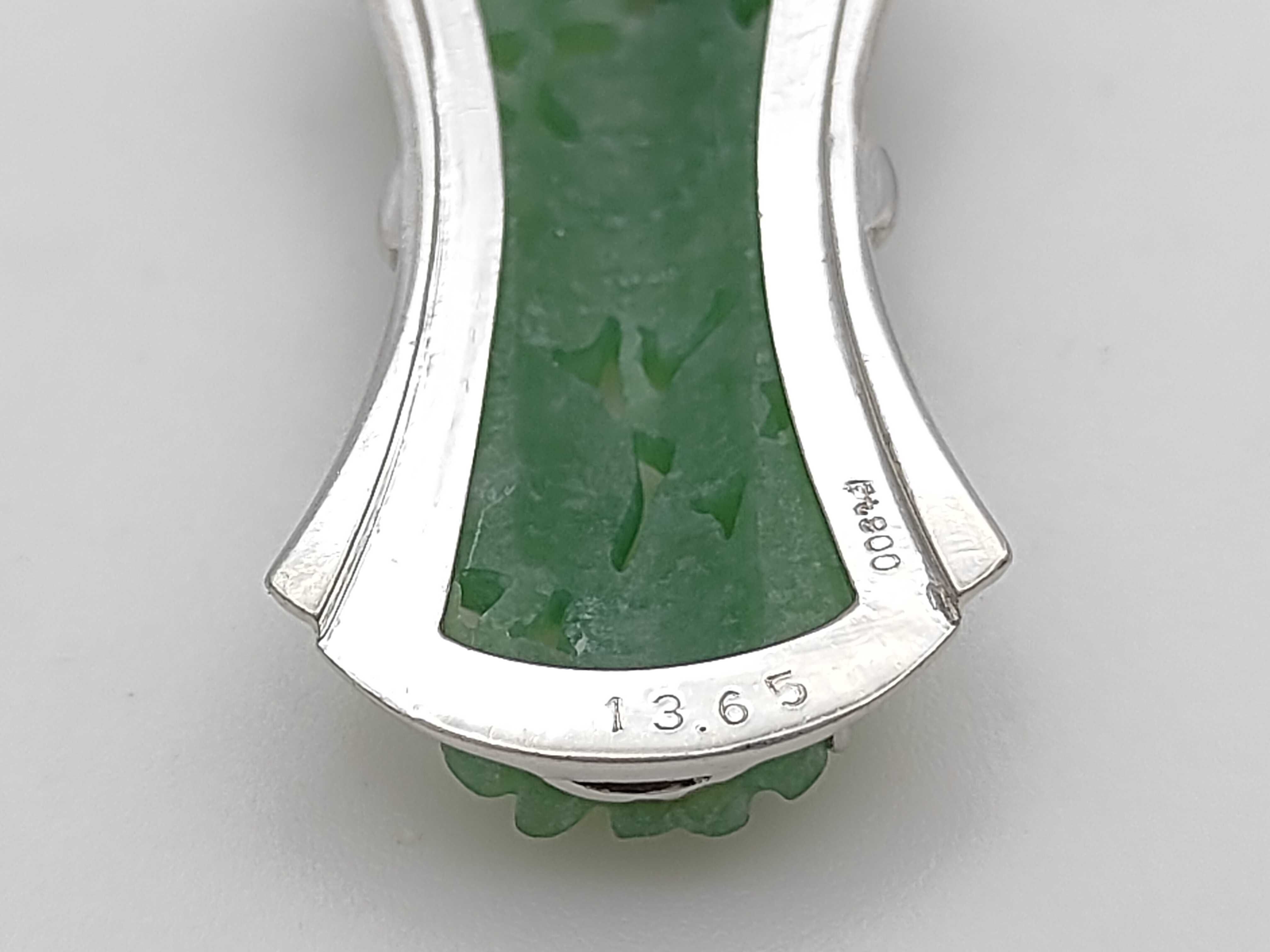 Carved Jadeite and Diamond PT900 Platinum 8.8g Pendant Top