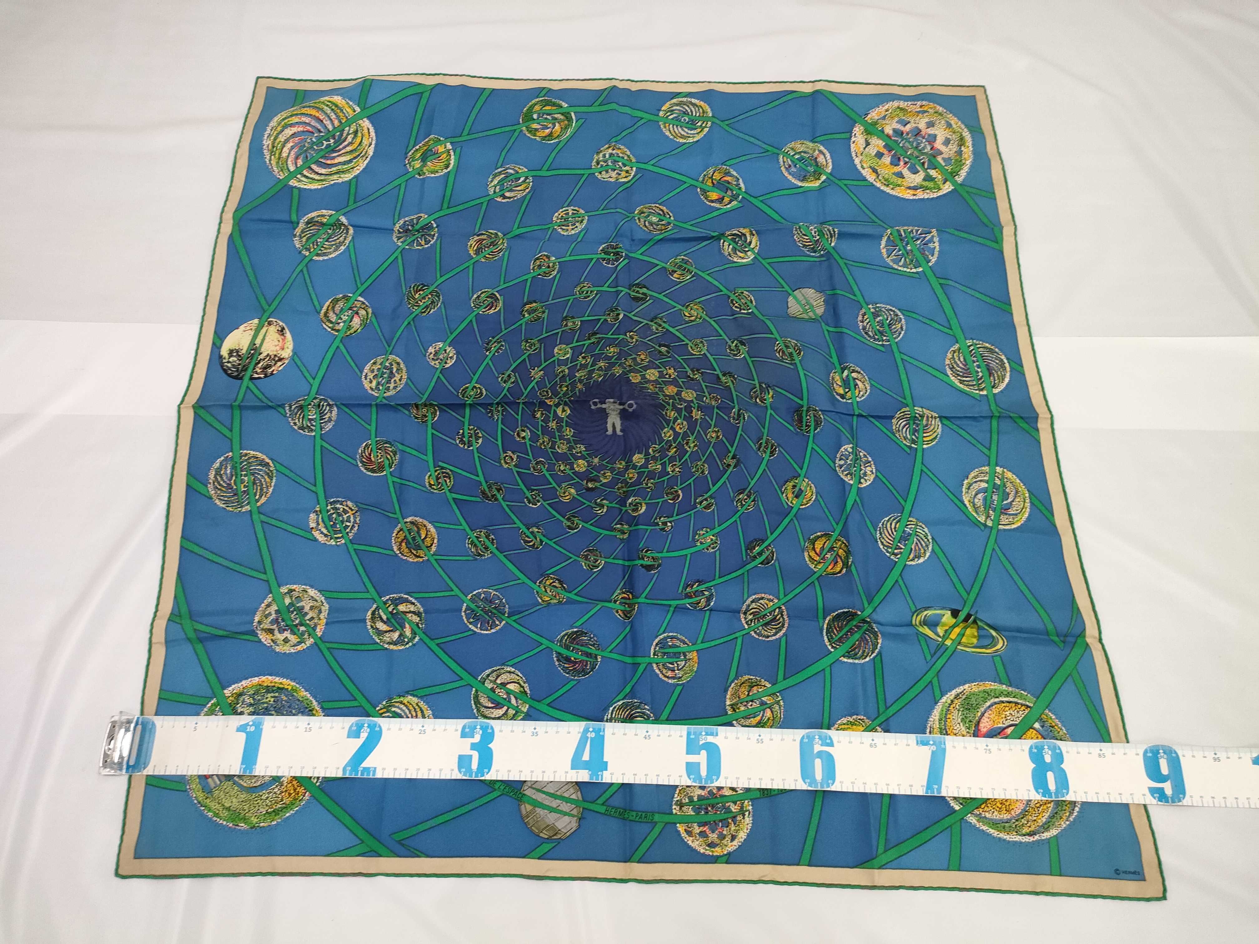 Hermes Les Feux de l'Espace 90cm Silk Carre Scarf