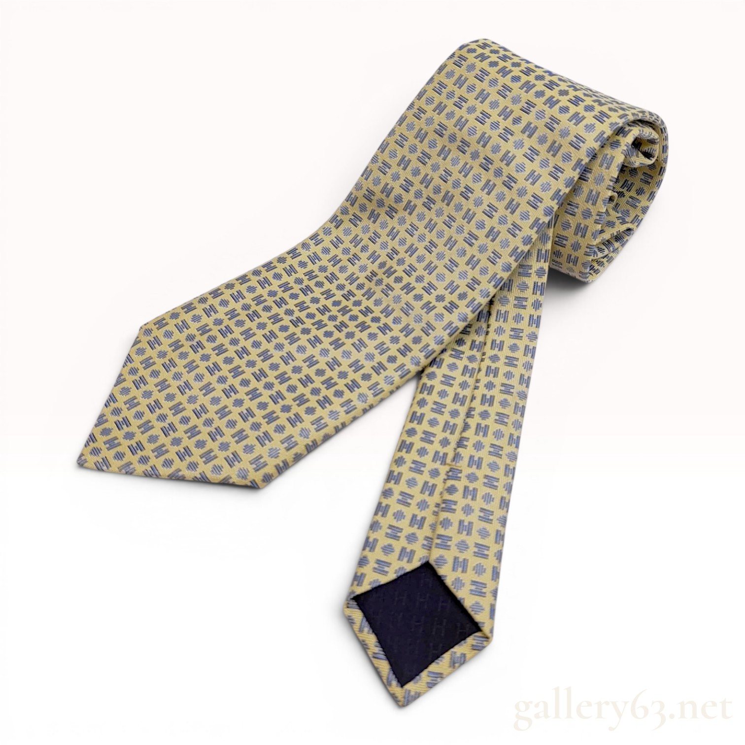 Hermes Men's Geometric Pattern Silk Necktie with Presentation Box
