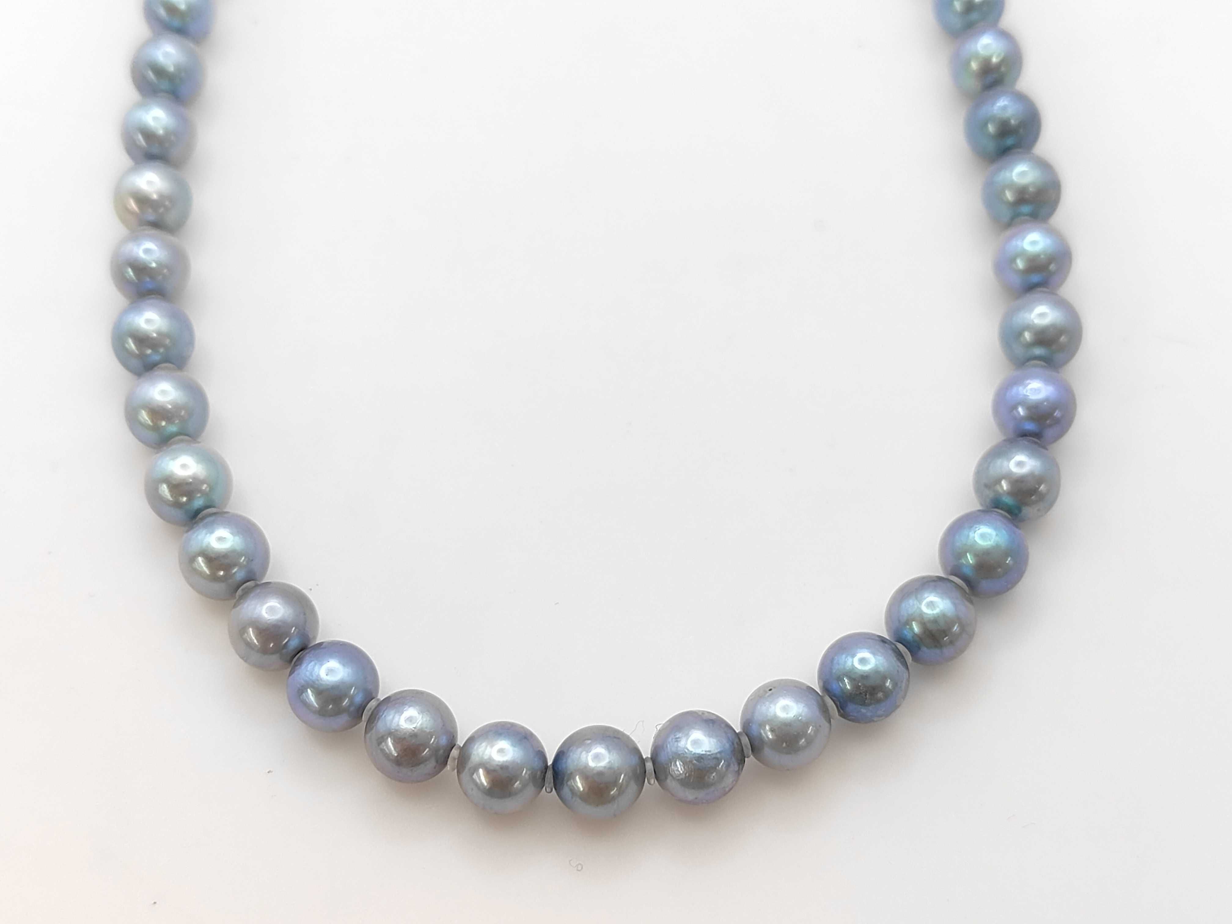 Silver Peacock Cultured Pearl Hand-Knotted Necklace