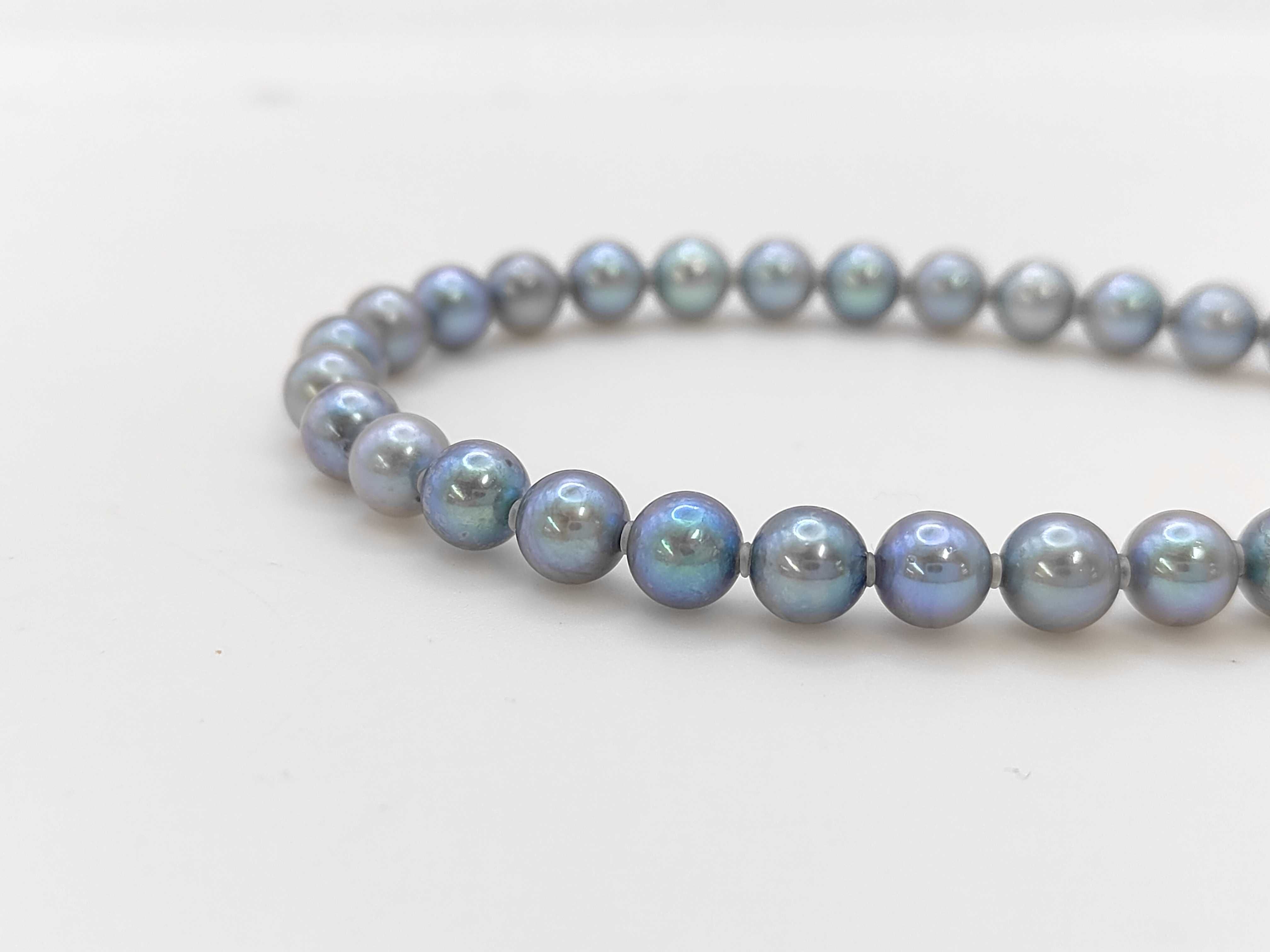 Silver Peacock Cultured Pearl Hand-Knotted Necklace