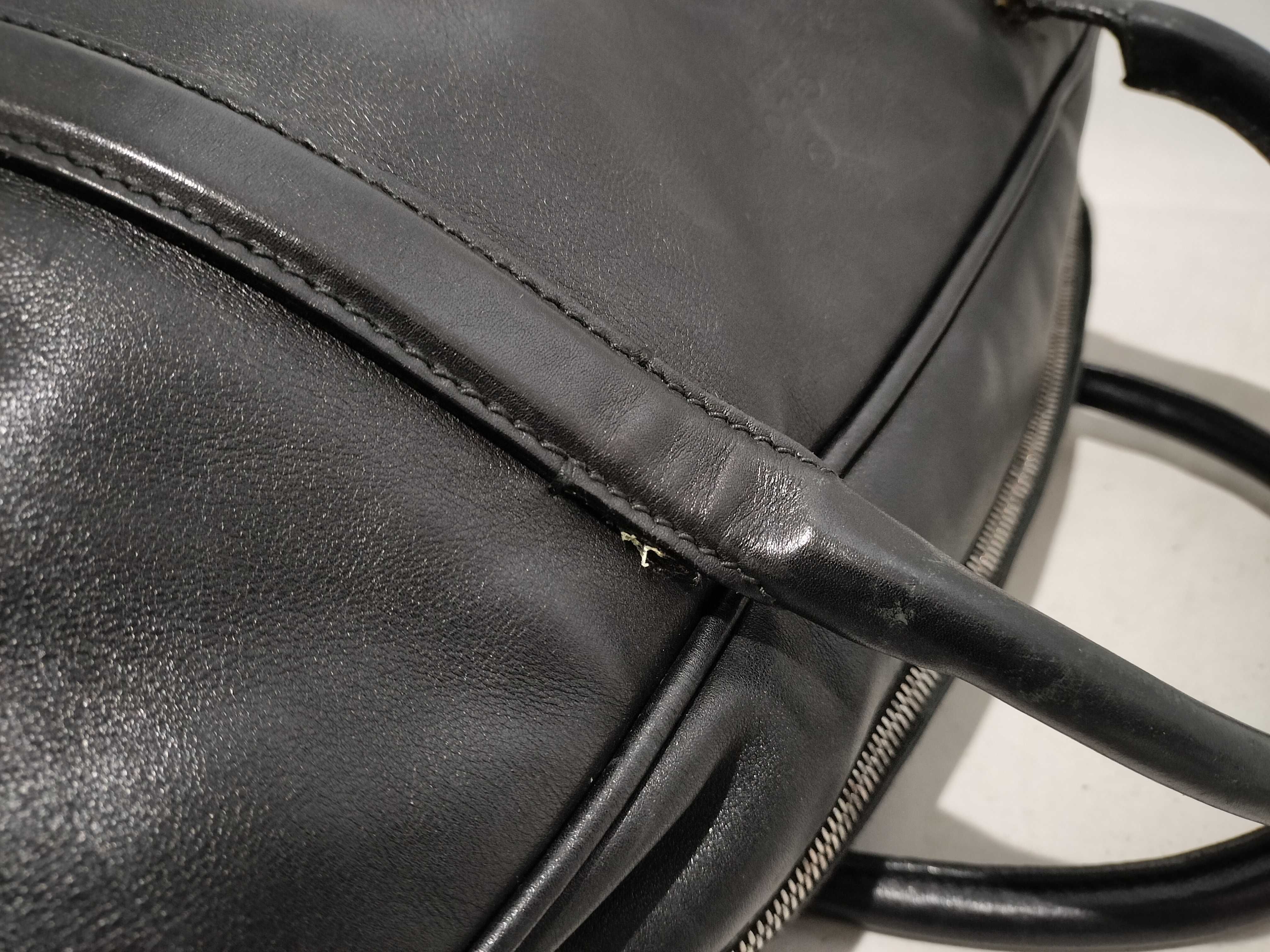 Gucci Black Leather Travel Duffel Weekender Bag