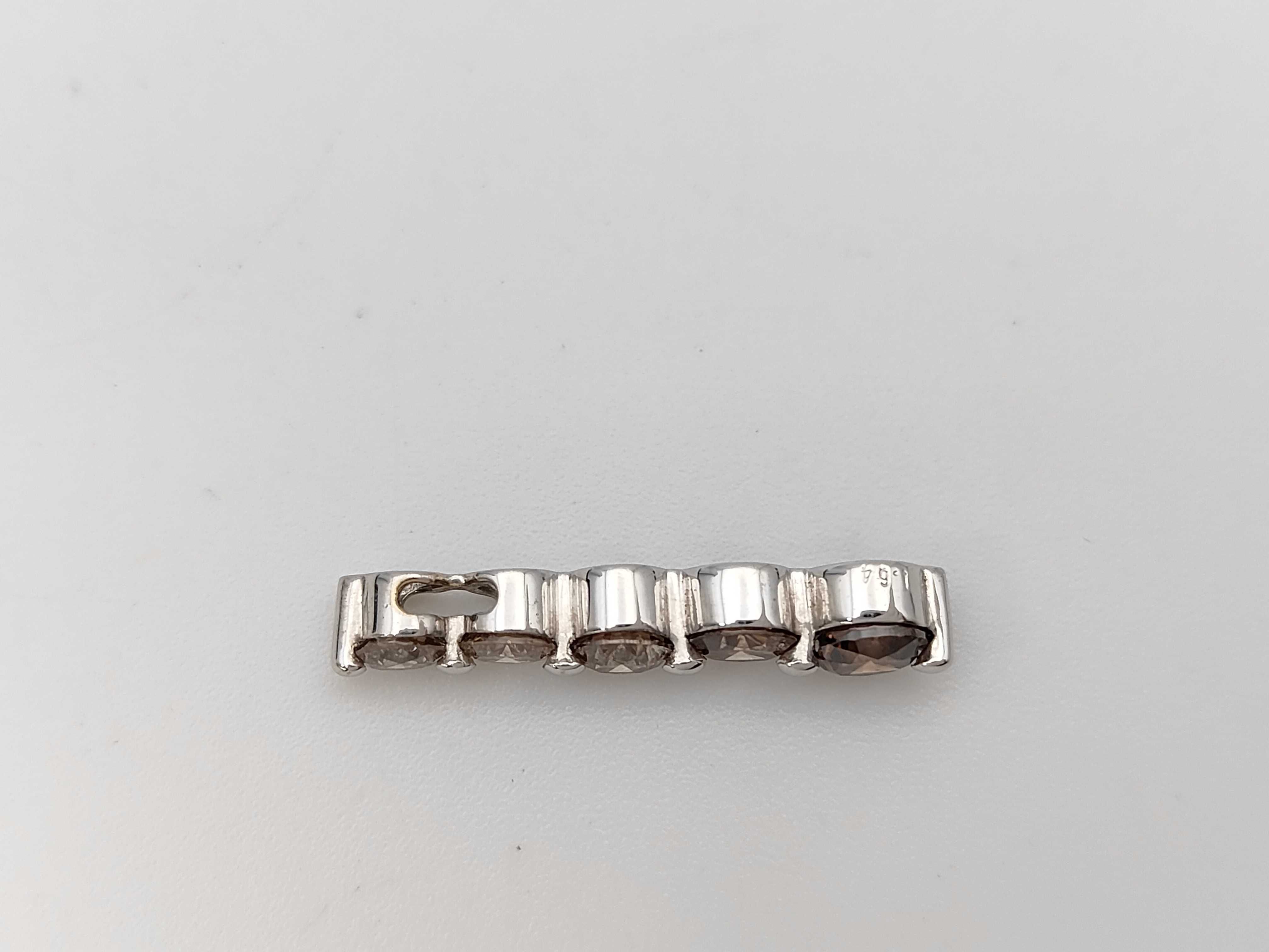 18 Karat White Gold and Graduated Brown Diamond Bar Pendant