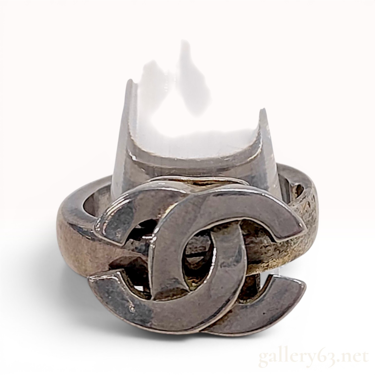 Chanel Spring 2001 CC Logo Silver-Tone Fashion Ring