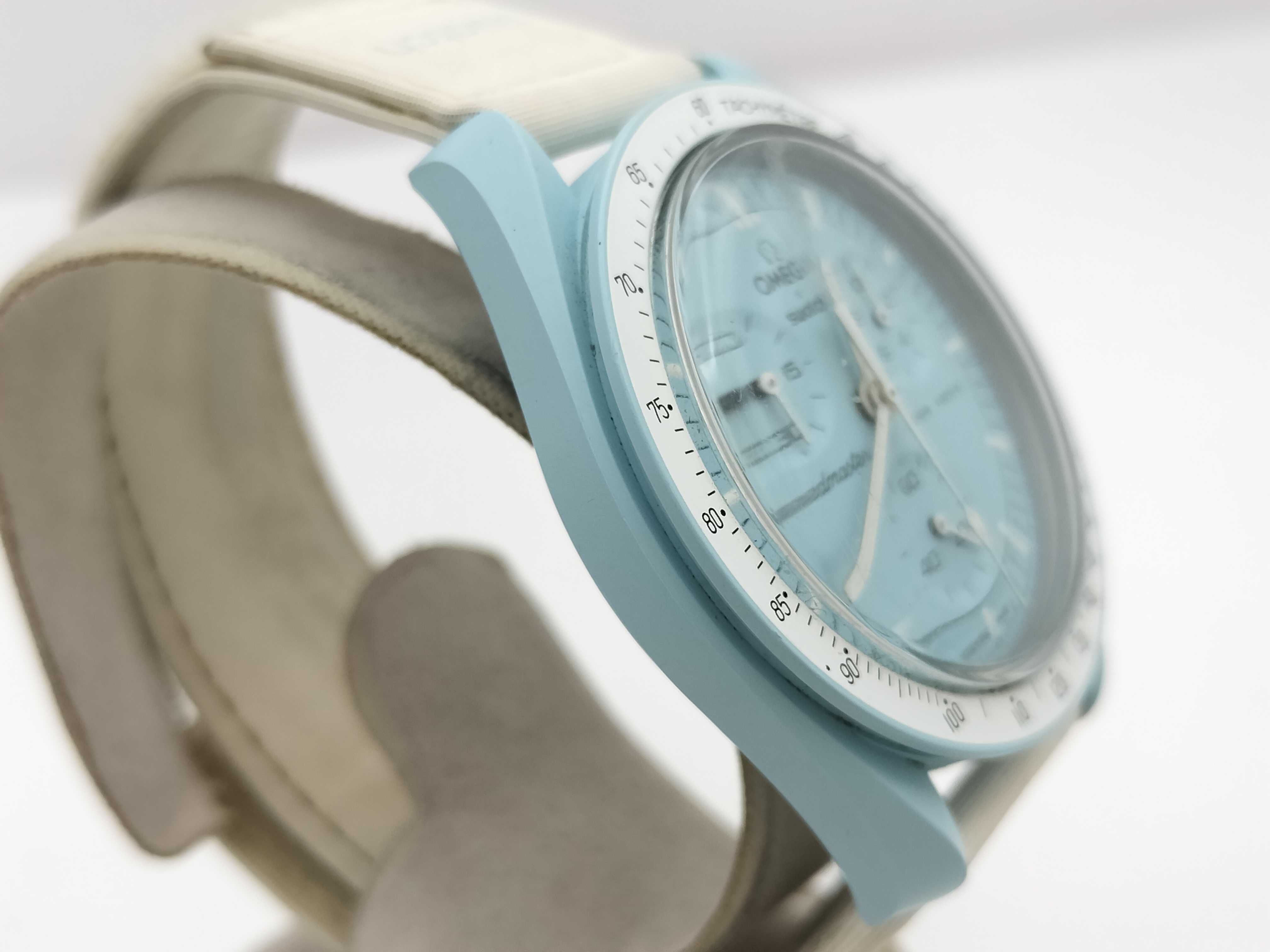 Swatch x Omega Speedmaster MoonSwatch Mission to Uranus SO33L100