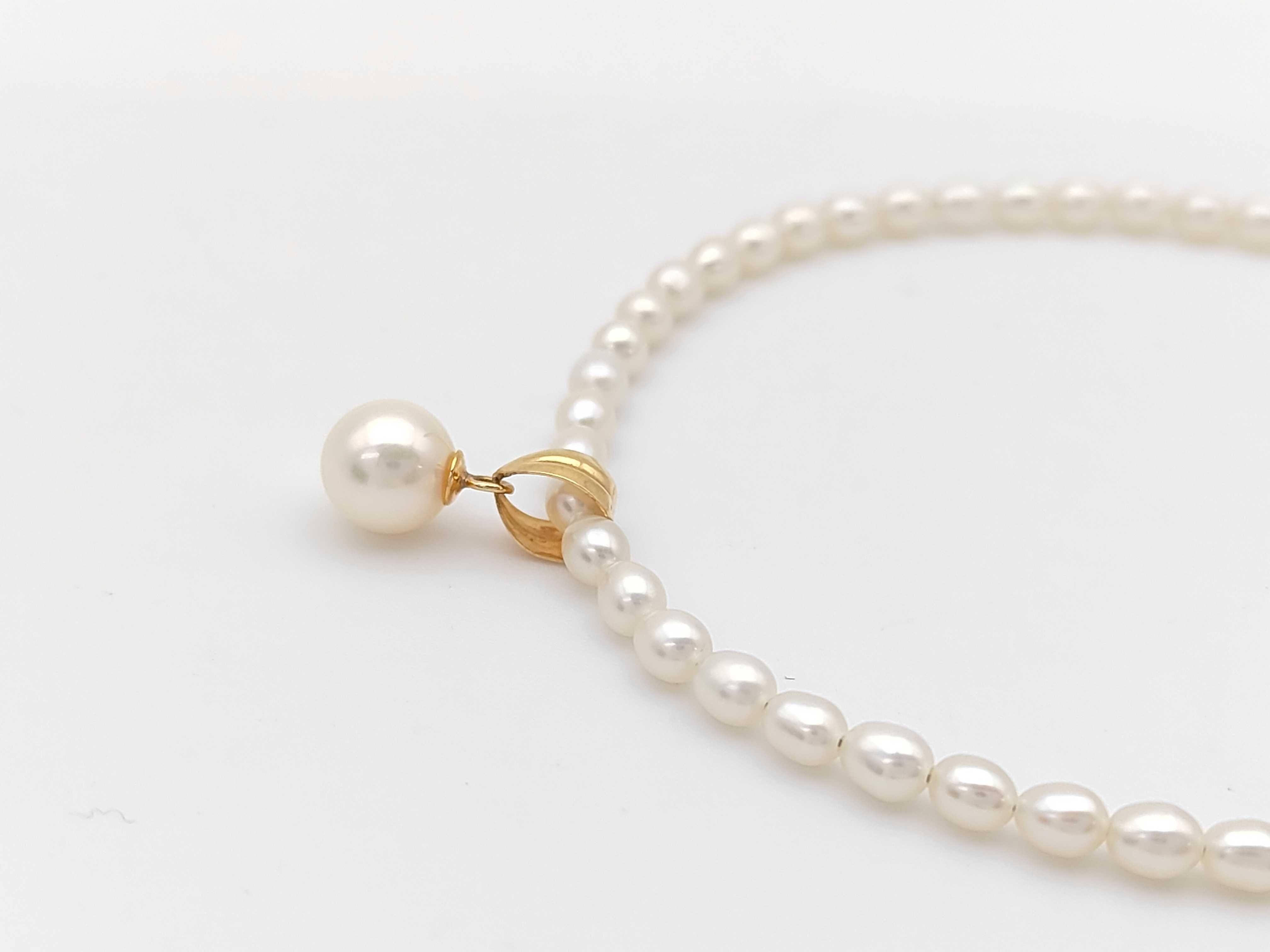 18K Yellow Gold and Cultured Pearl Pendant Necklace