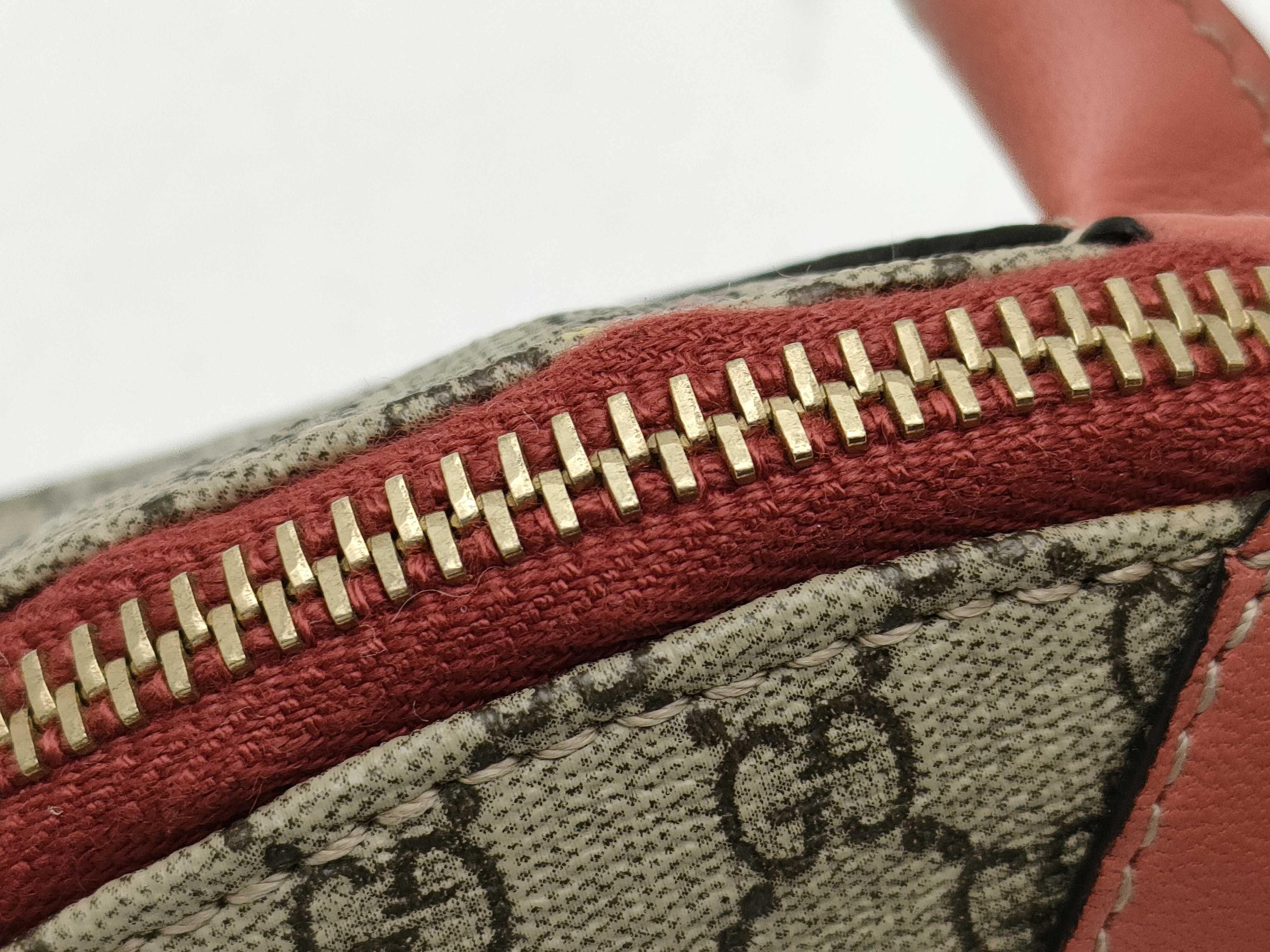 Gucci GG Supreme Mouse Coin Purse