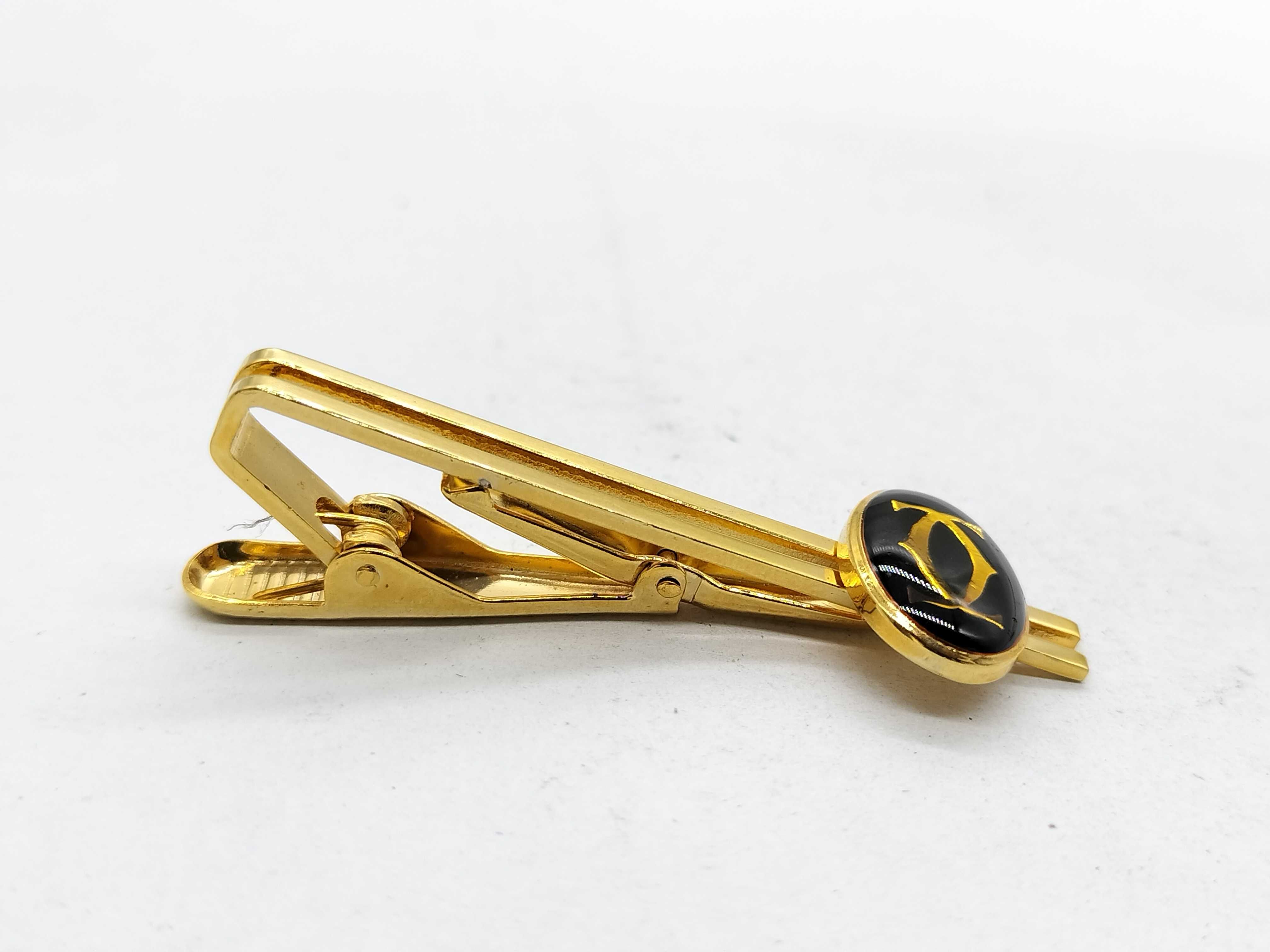 Cartier 2C Logo Gold-Tone and Black Lacquer Cufflink and Tie Clip Set