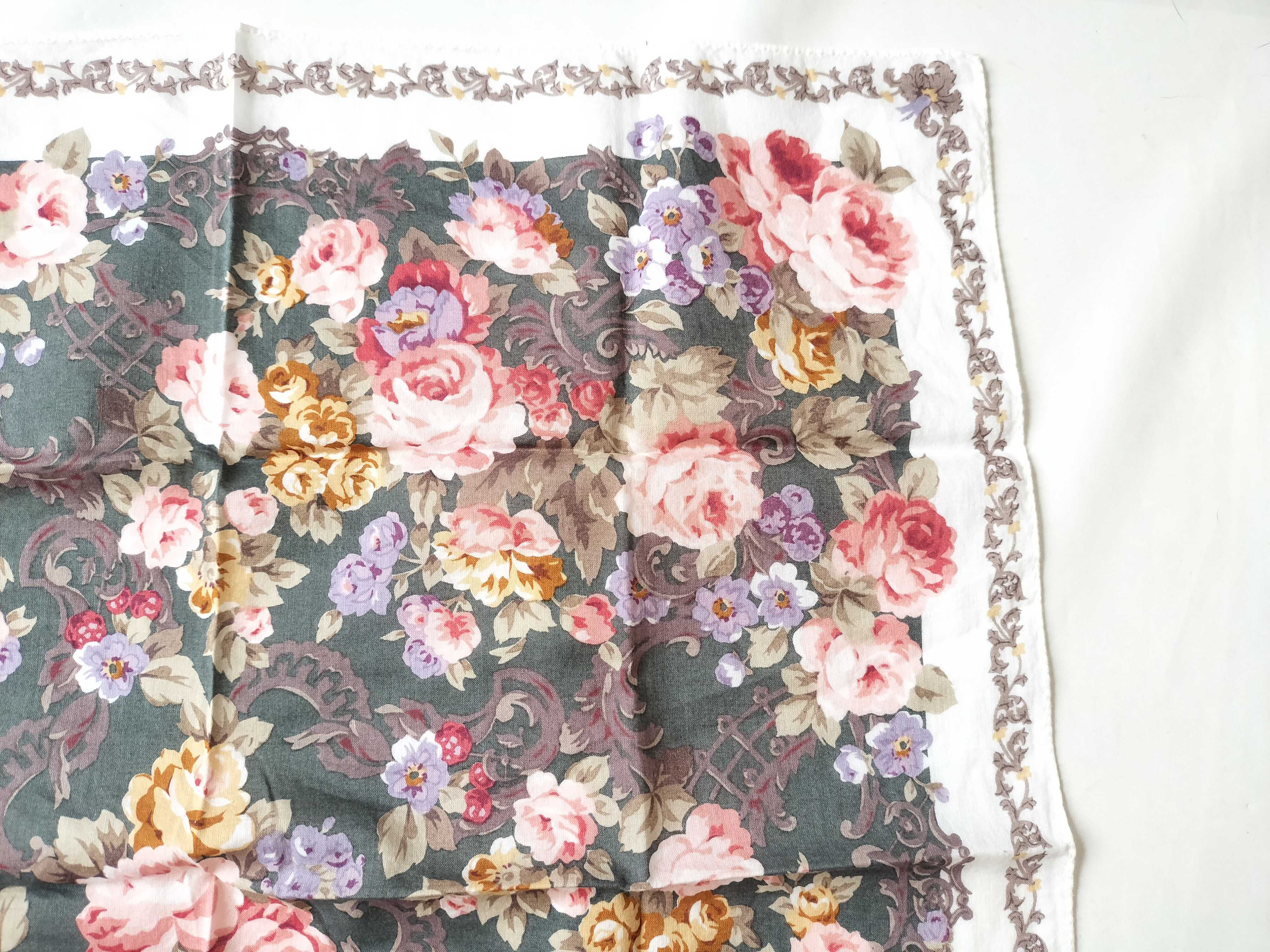 Vintage Paolo Gucci Floral Print Cotton Scarf 44cm