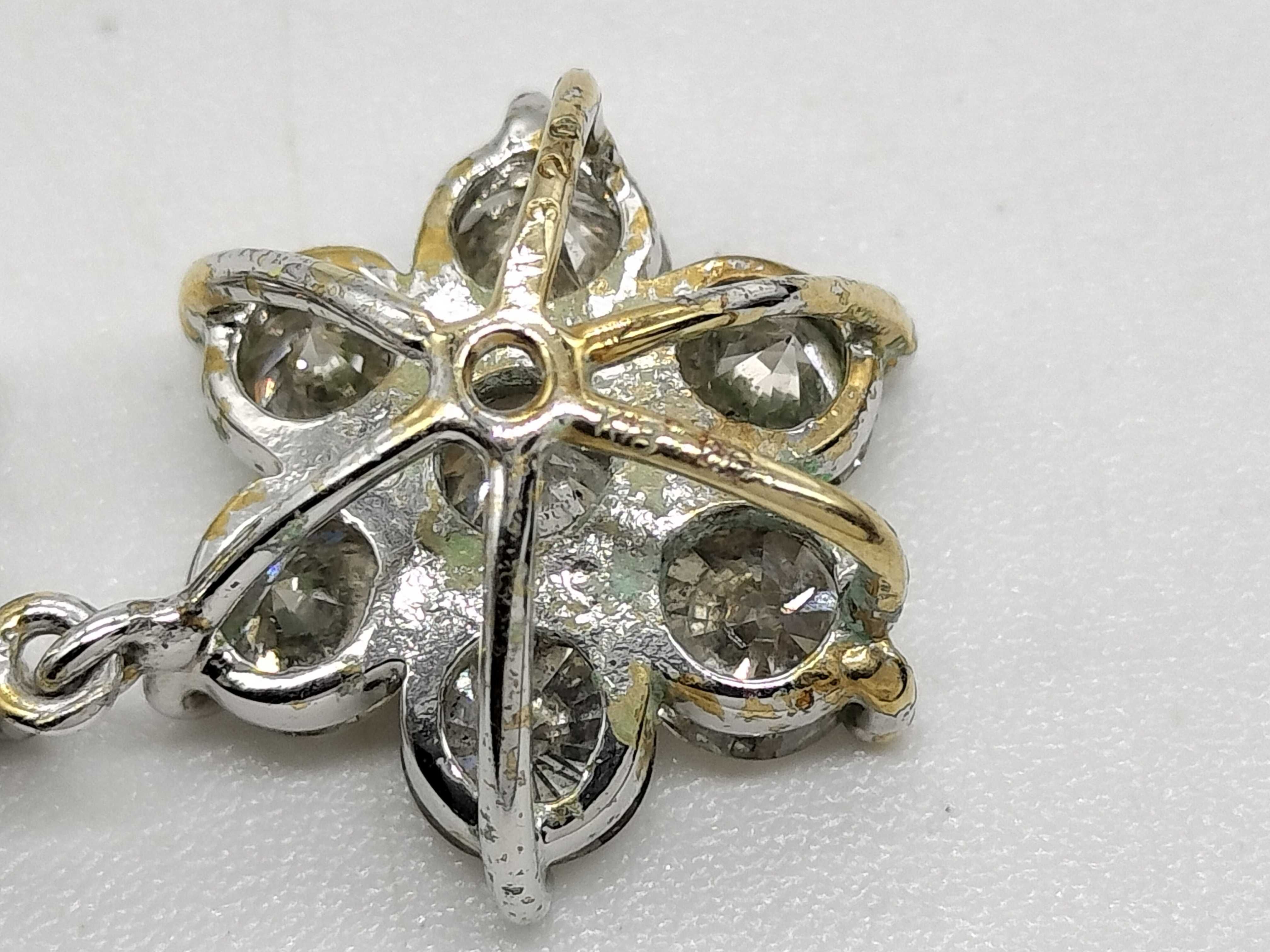 14K Gold and Diamond Triple Floral Cluster Drop Pendant