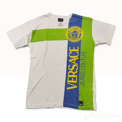Versace Jeans Couture Vintage Medusa Logo Color-Block Cotton T-Shirt. A vintage short-sleeve 