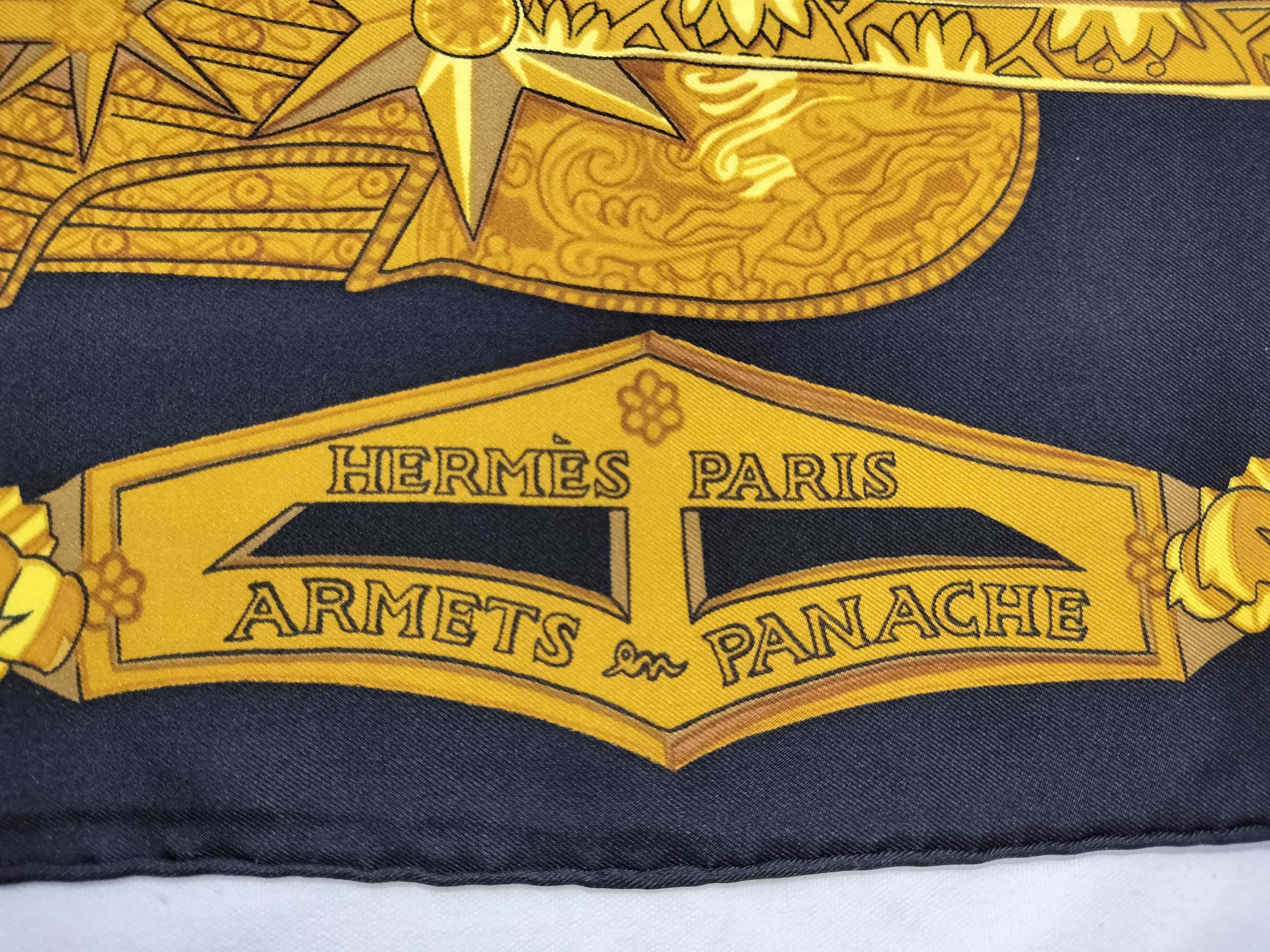 Hermes Armets en Panache Silk Scarf