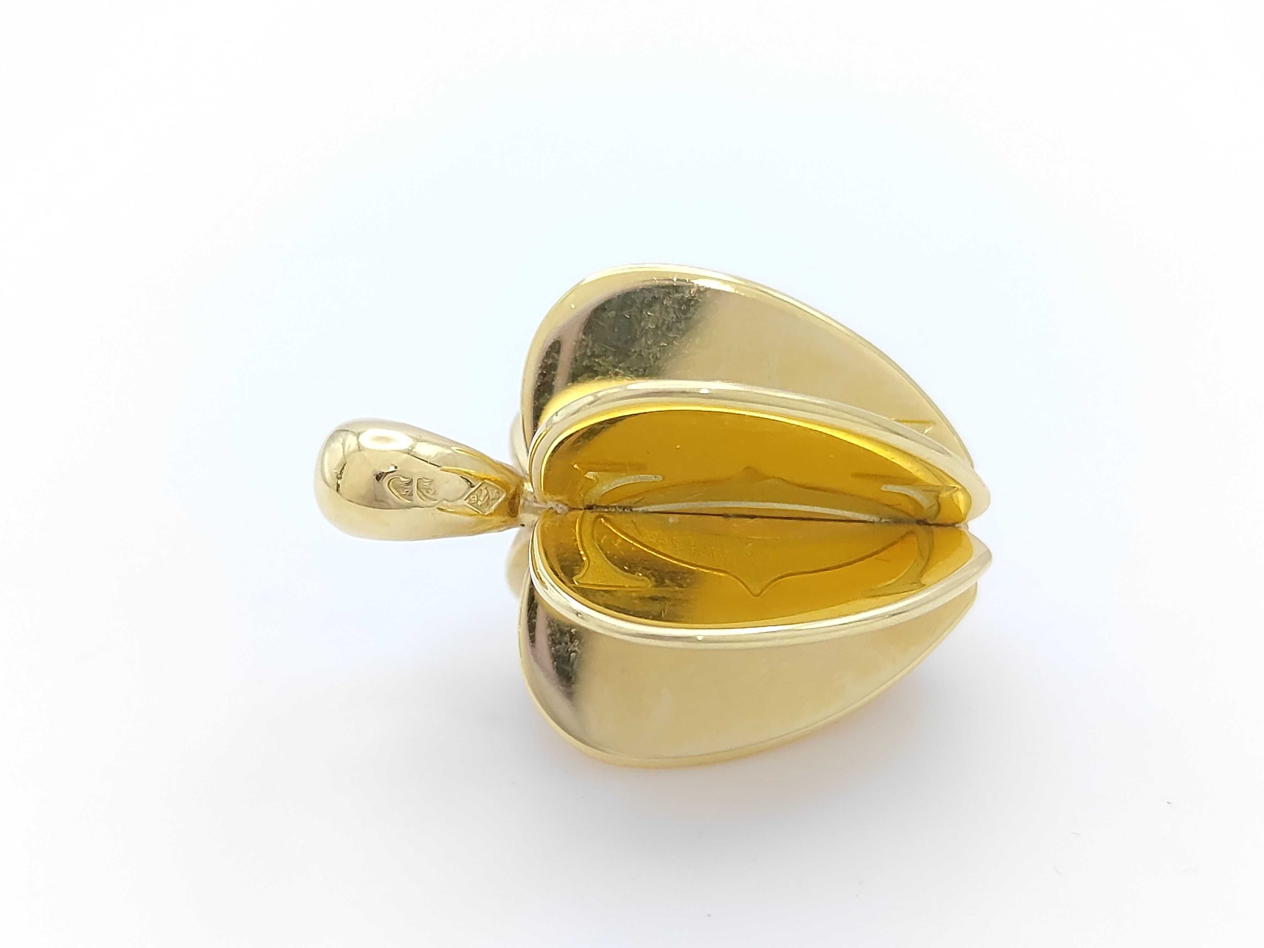 Cartier 18 Karat Yellow Gold Three-Dimensional Apple Pendant