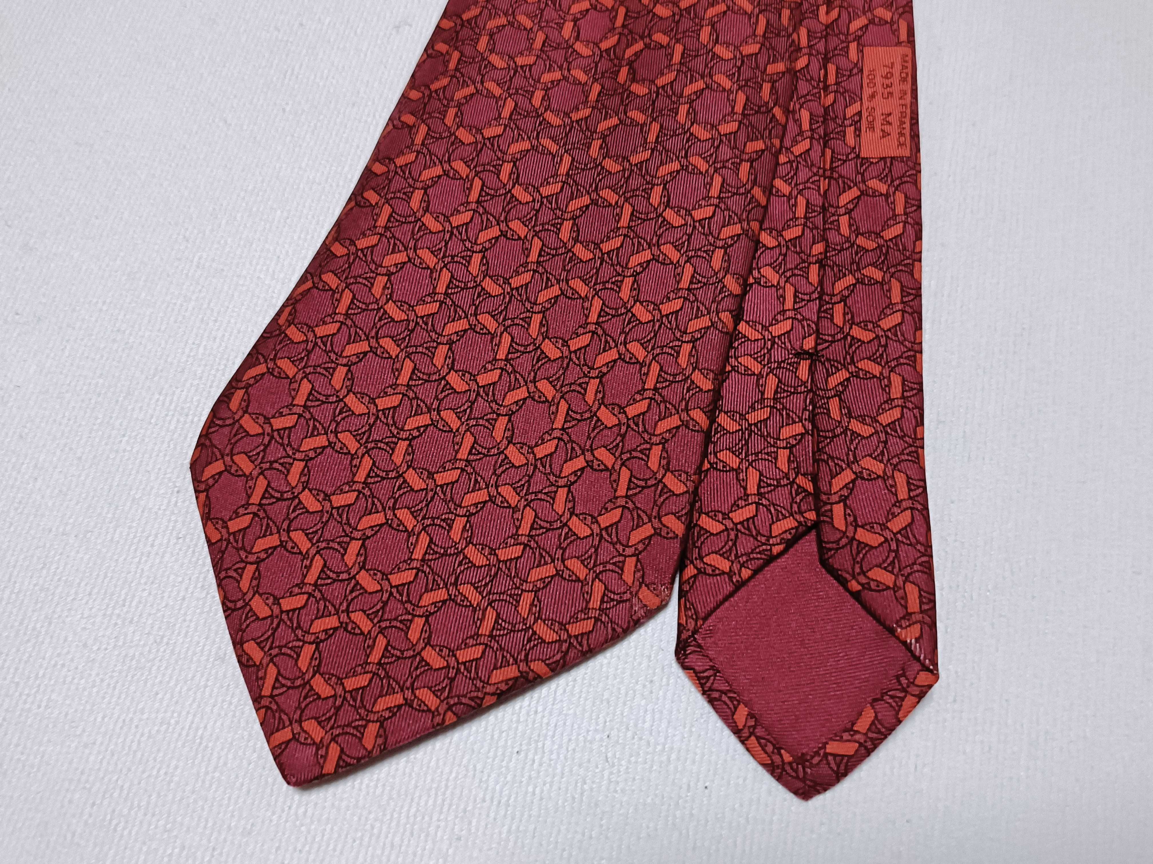 Hermes Burgundy and Orange Geometric Interlocking Link Pattern Silk Tie