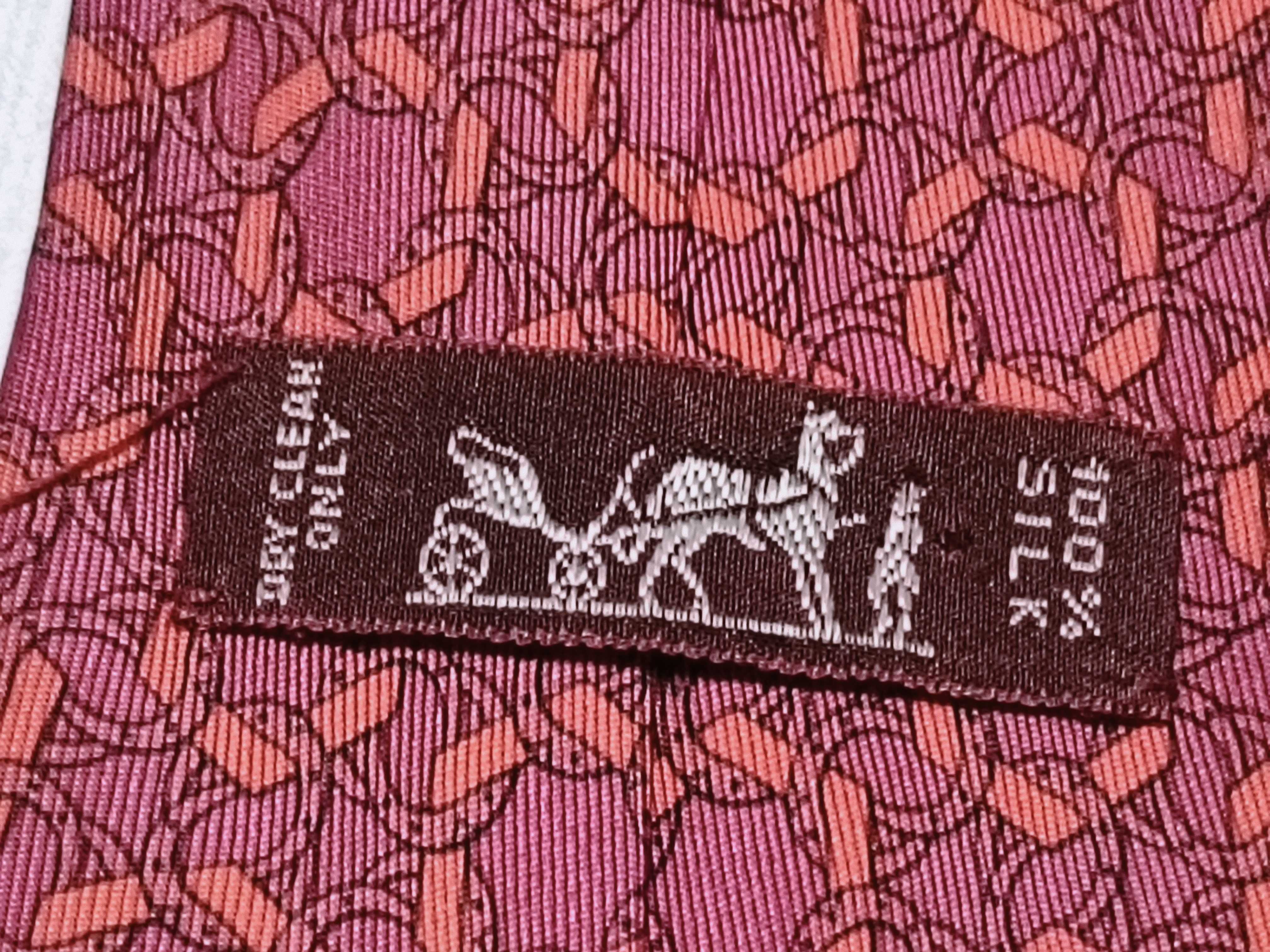 Hermes Burgundy and Orange Geometric Interlocking Link Pattern Silk Tie