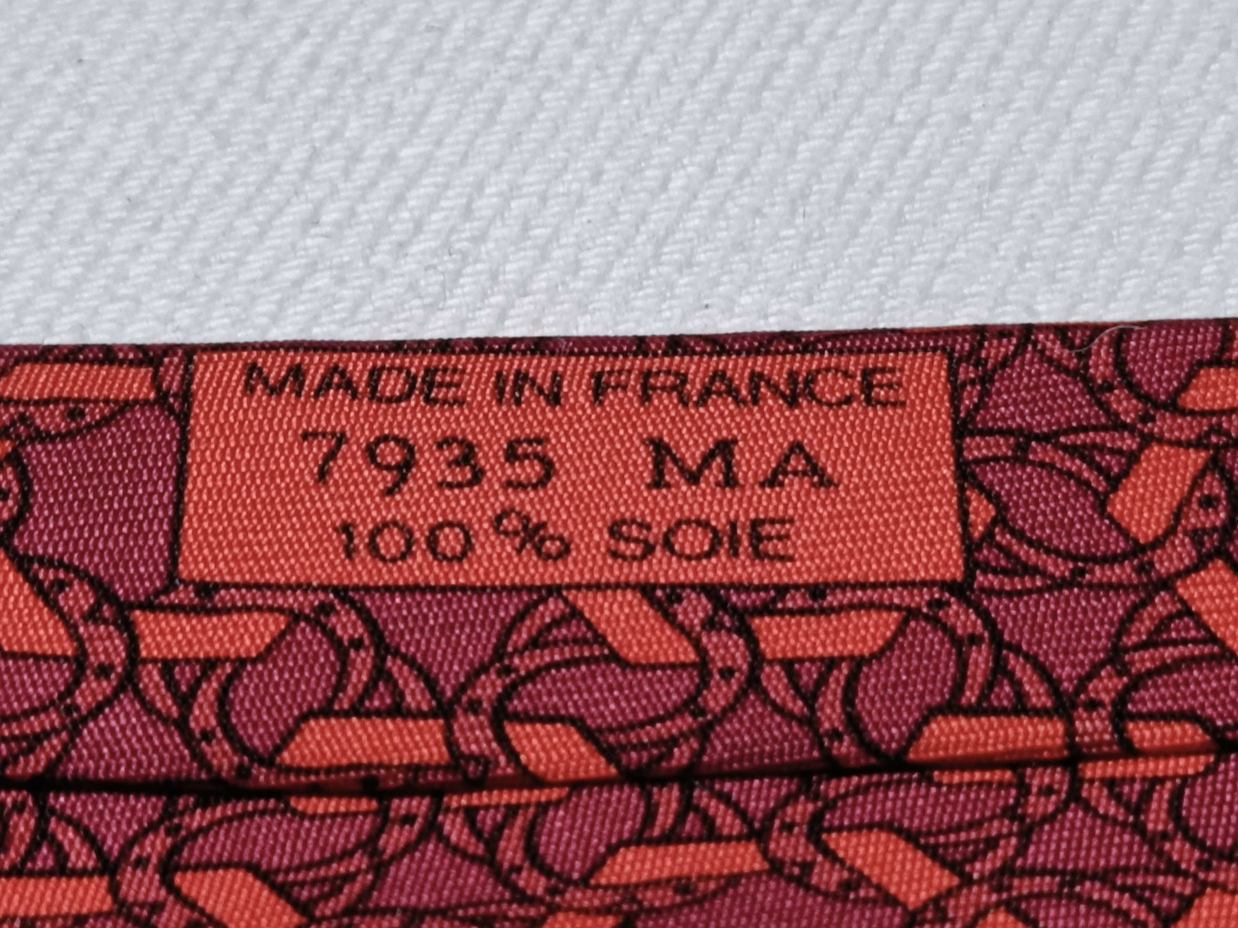 Hermes Burgundy and Orange Geometric Interlocking Link Pattern Silk Tie