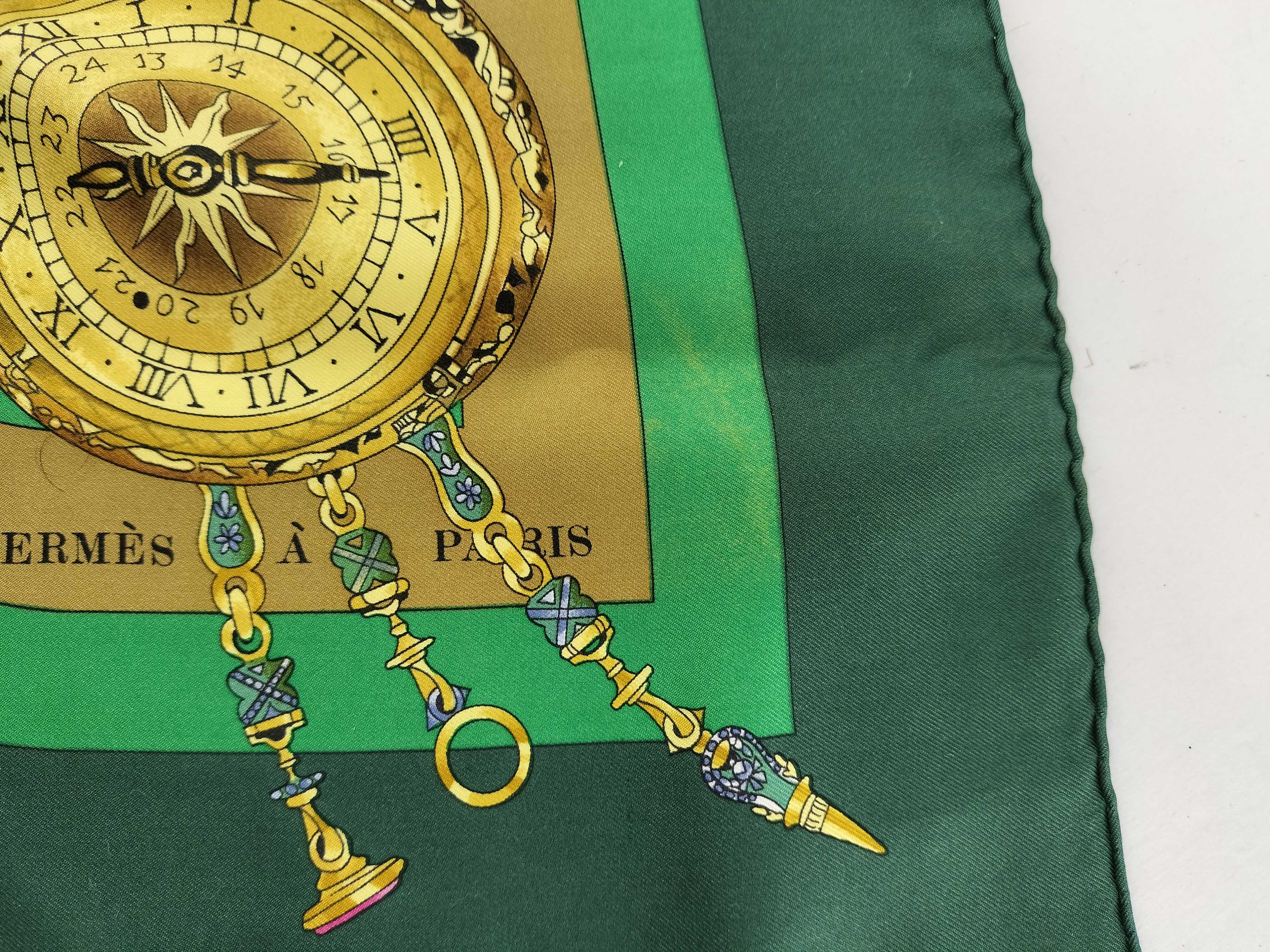 Hermes Parmi les Fleurs Je Compte les Heures Silk Scarf
