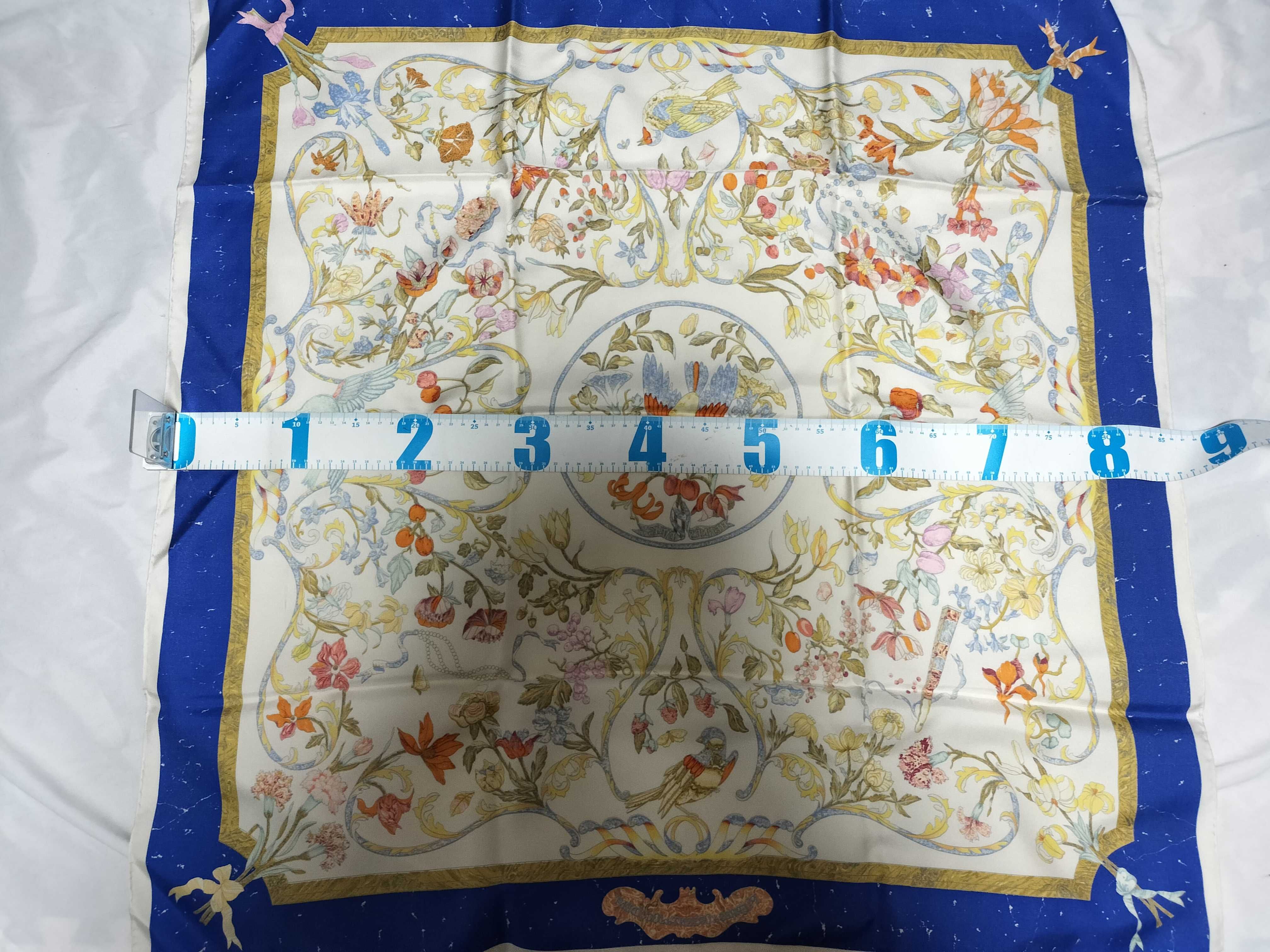 Hermes Pierres d Orient et d Occident Silk Carre 90 Scarf