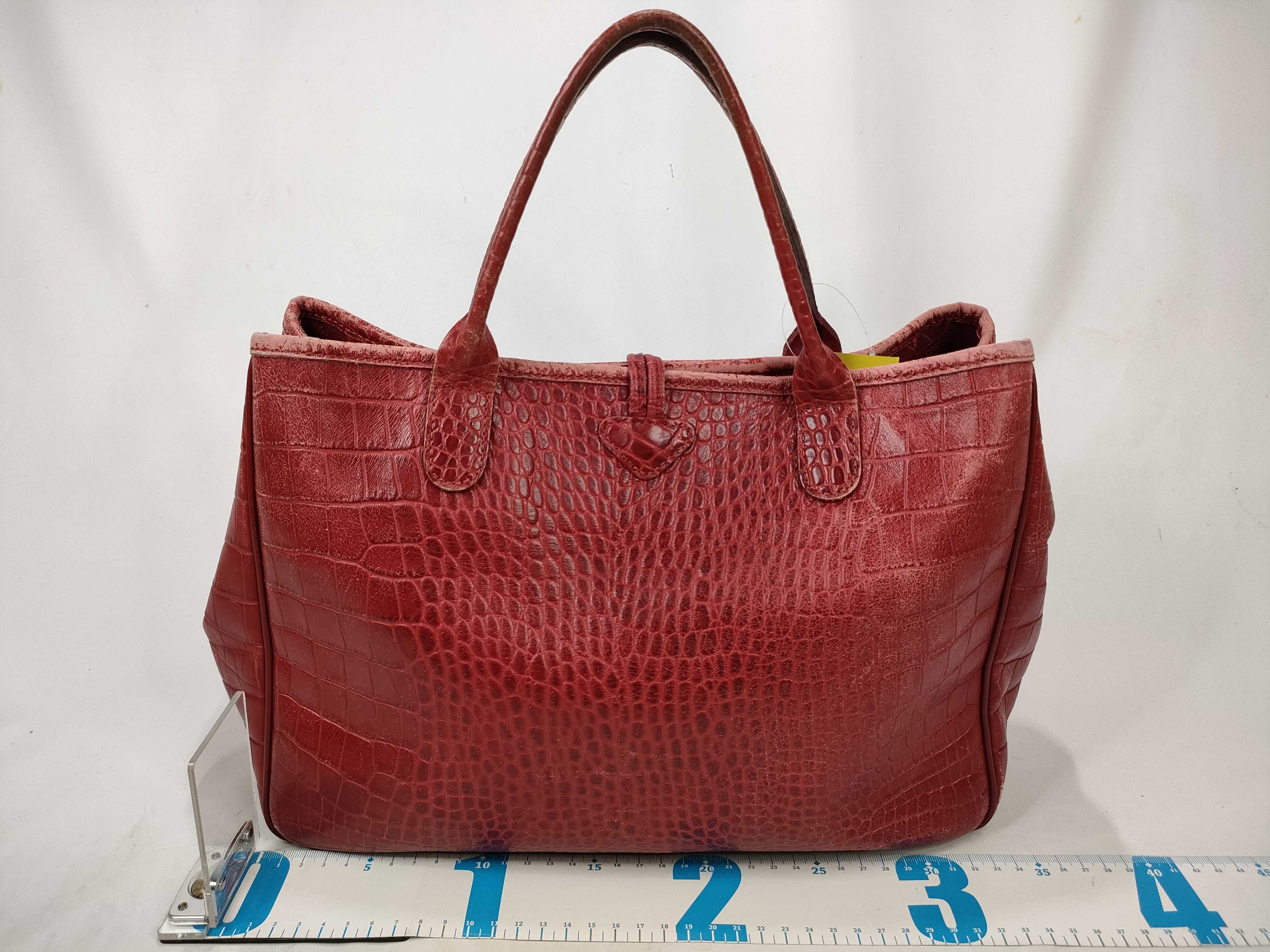 Longchamp Roseau Crocodile-Embossed Leather Tote in Red