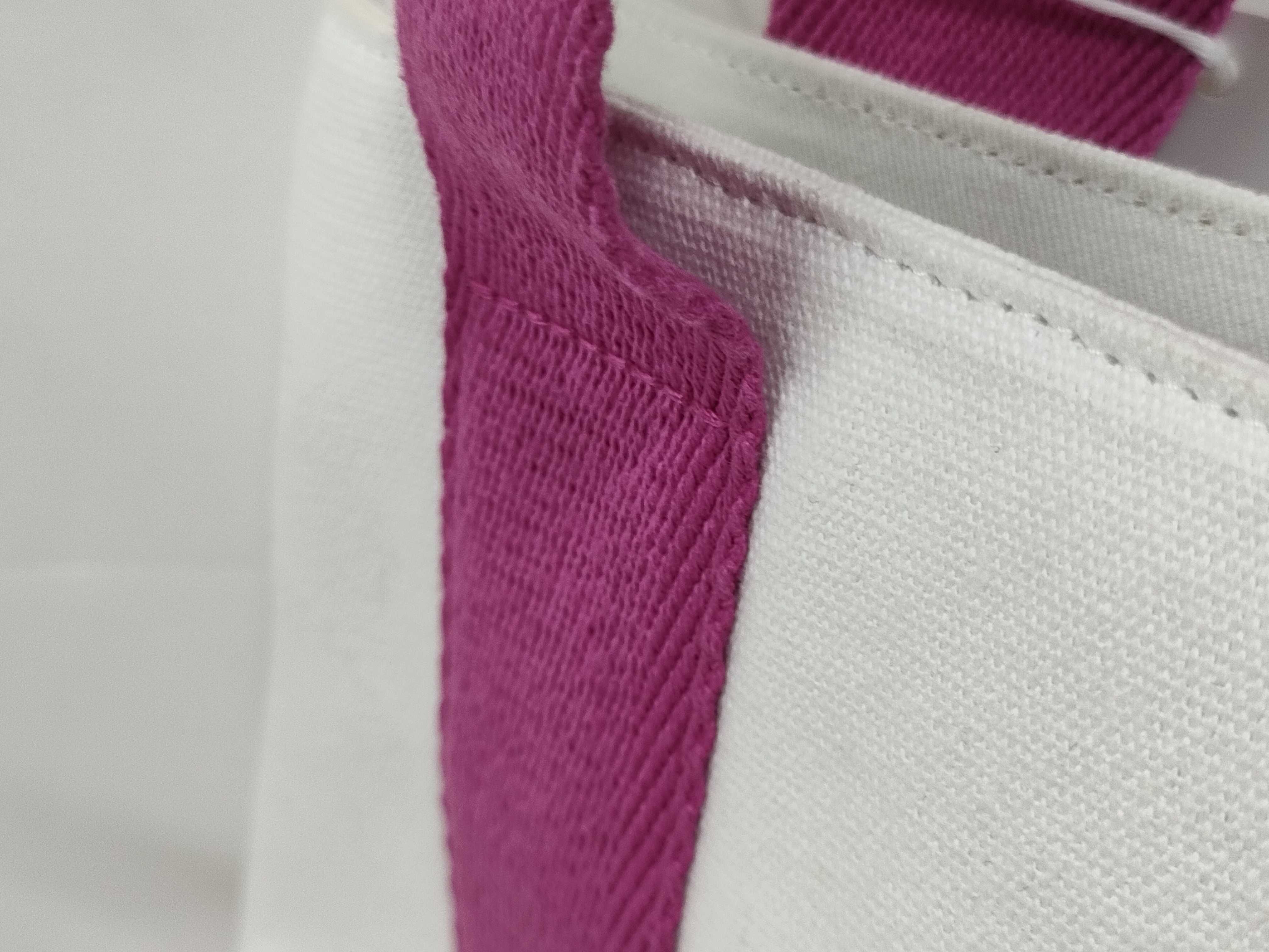 Chloe Mini Woody Canvas Tote Bag in White and Magenta