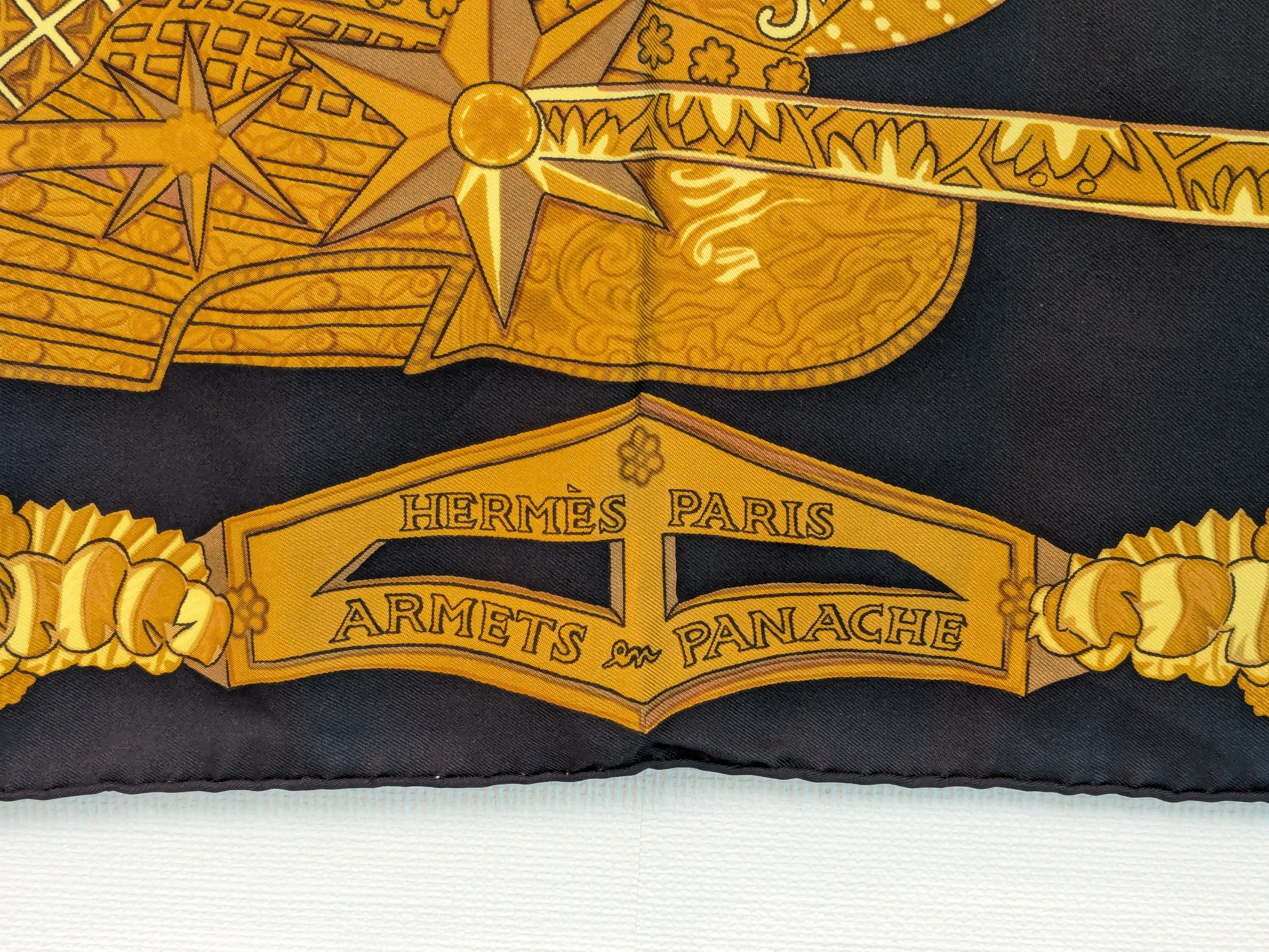 Hermes Paris Armets en Panache Silk Carre Scarf