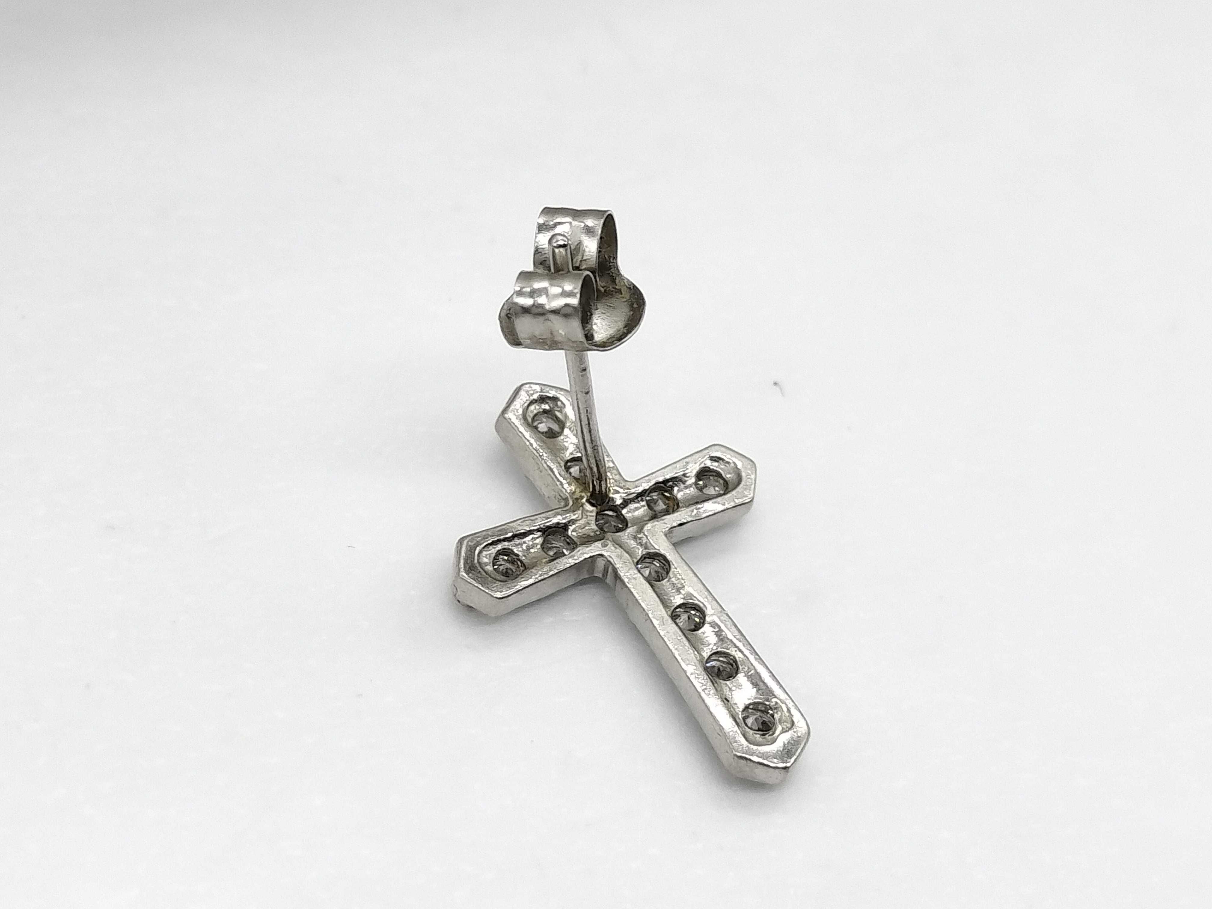 A Single Platinum and Diamond Cross Stud Earring