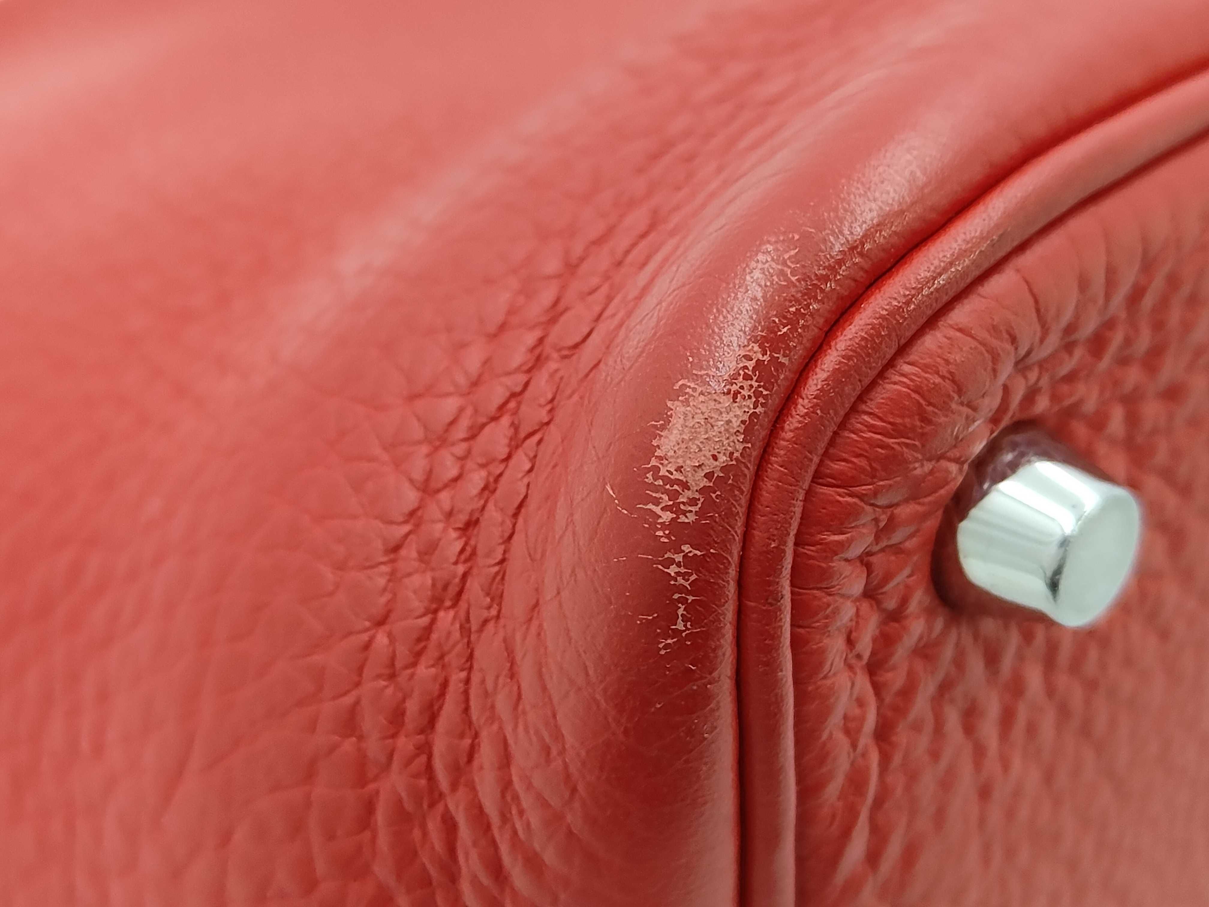 Hermes Picotin Lock 18 Clemence Leather Handbag in Red