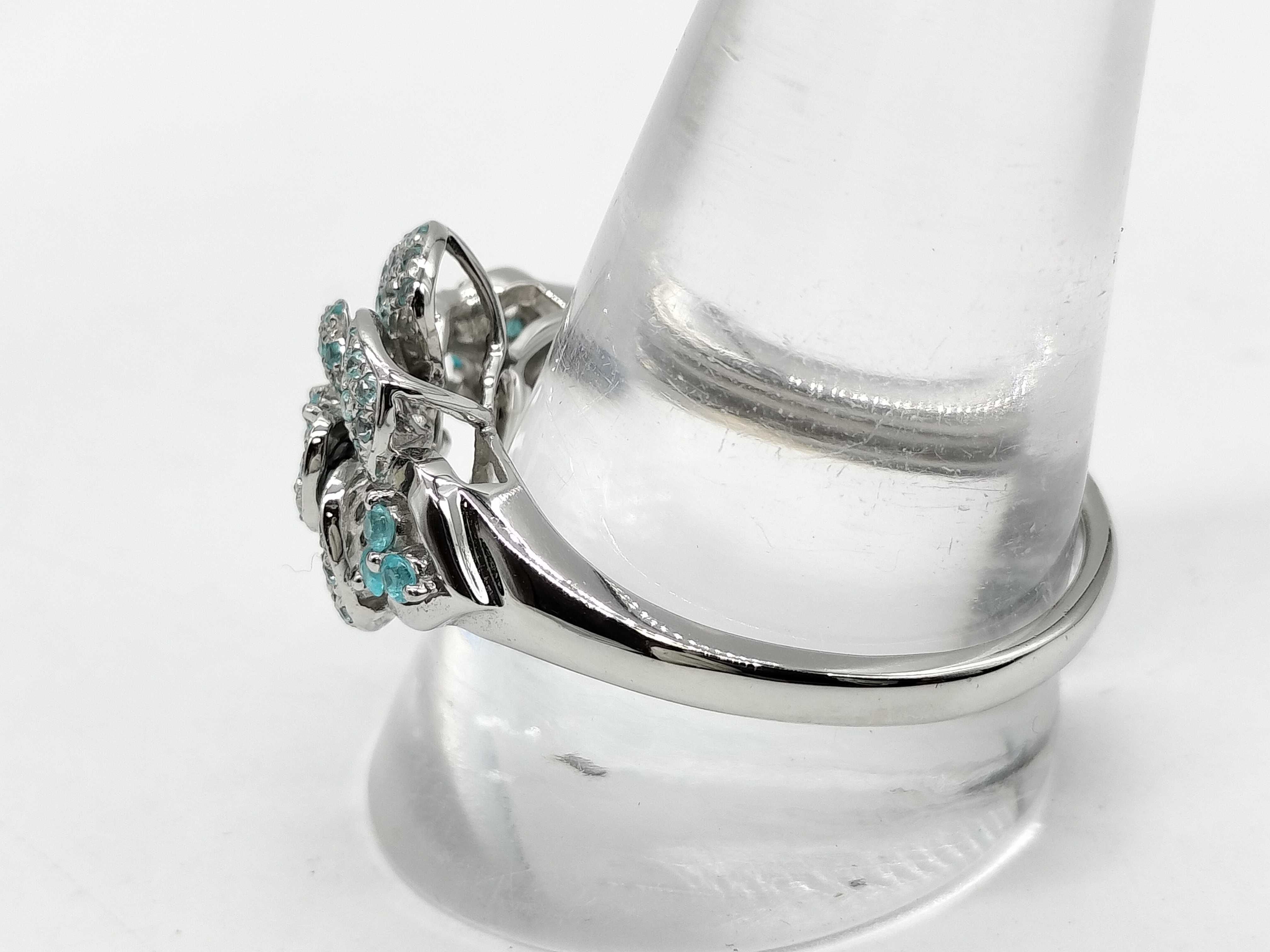 A Platinum and Paraiba Tourmaline Flower Cluster Ring