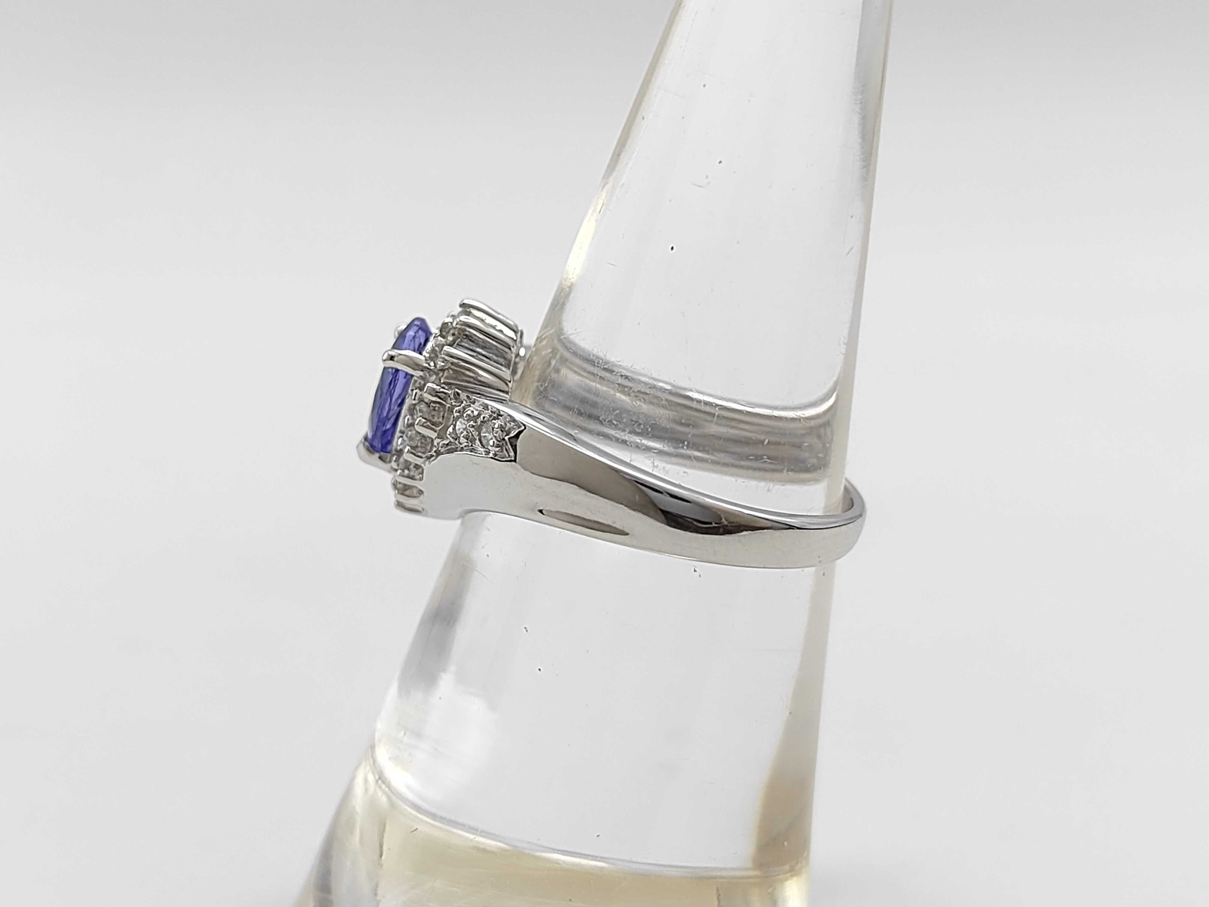 Tanzanite and Diamond 14 Karat White Gold Ring