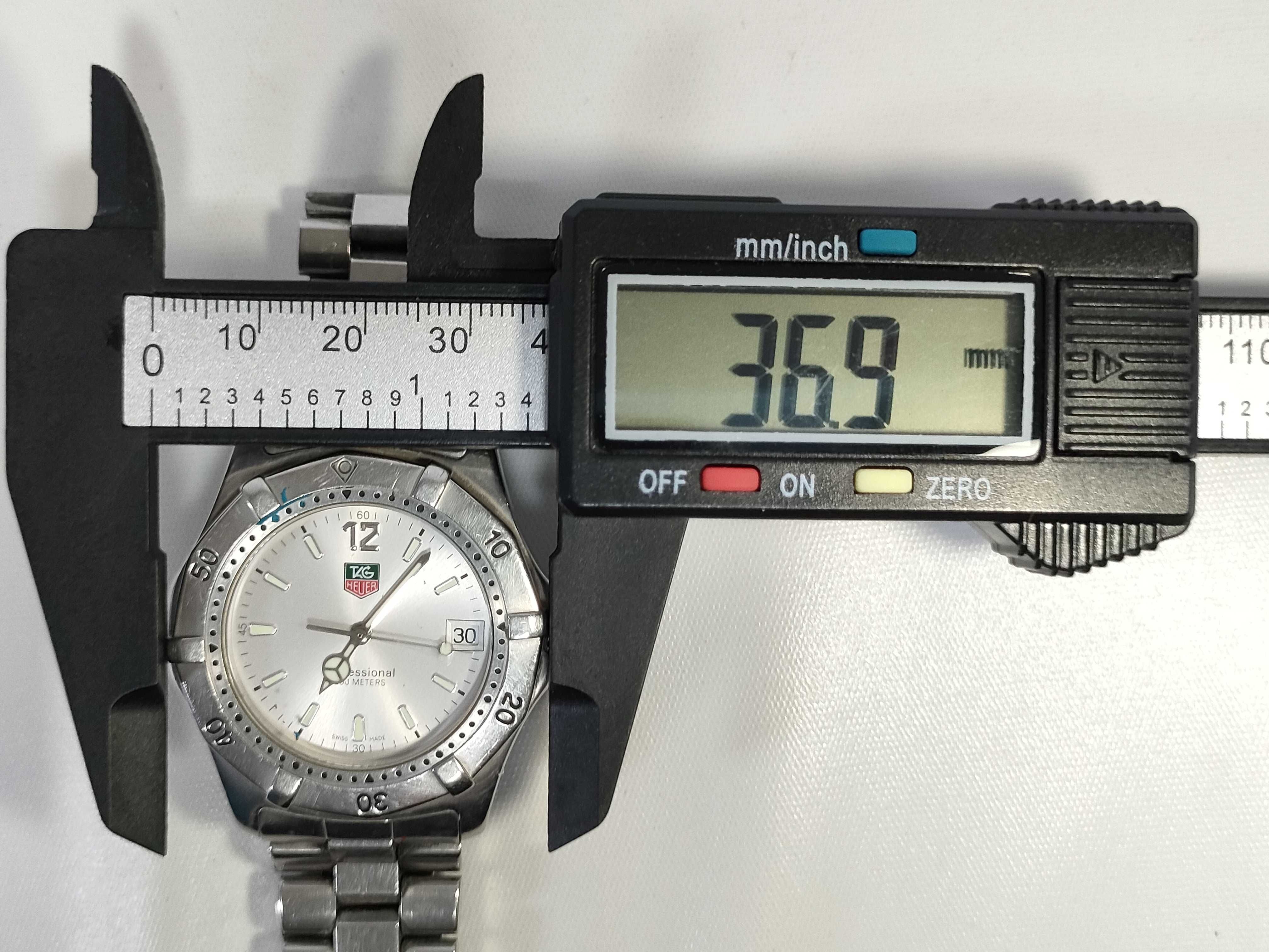 TAG Heuer Professional 2000 Stainless Steel Quartz Wristwatch, Reference WK1210