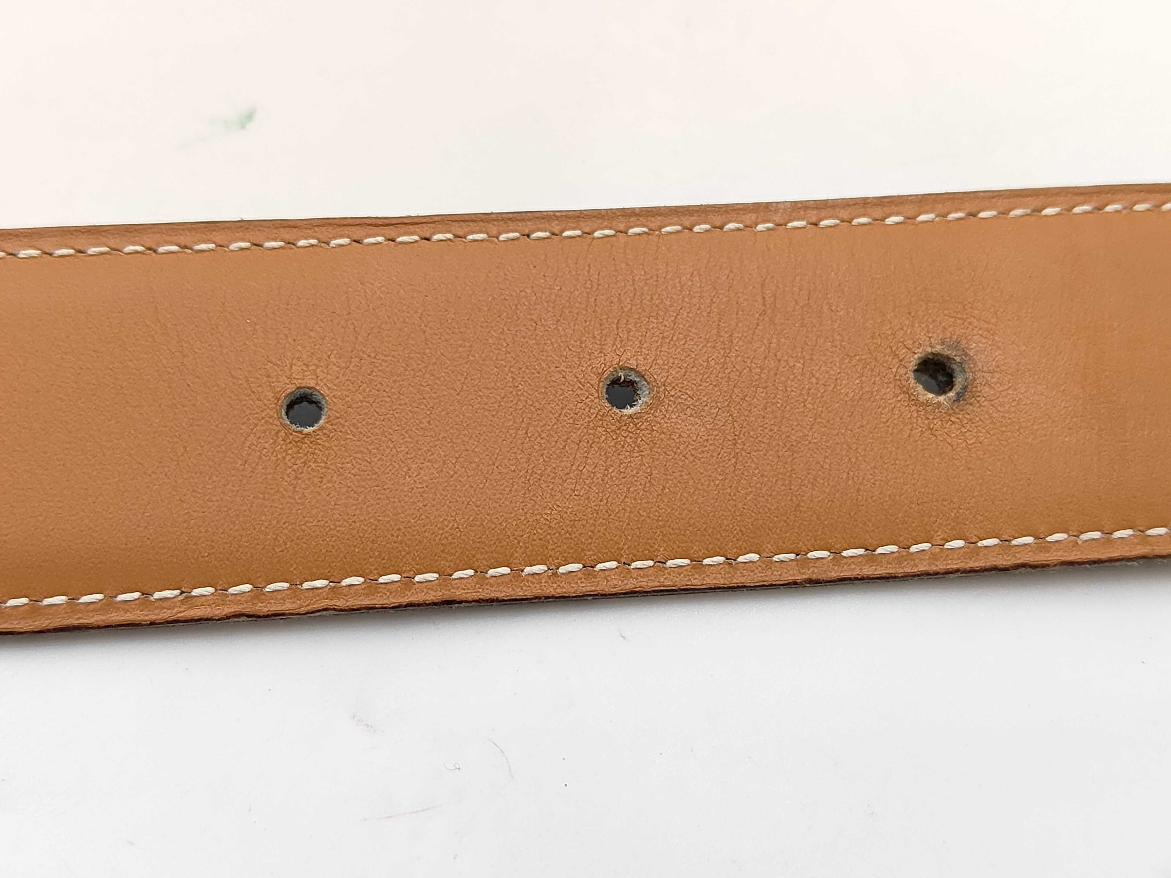 An Hermes Constance Reversible Leather Belt with H Buckle and box