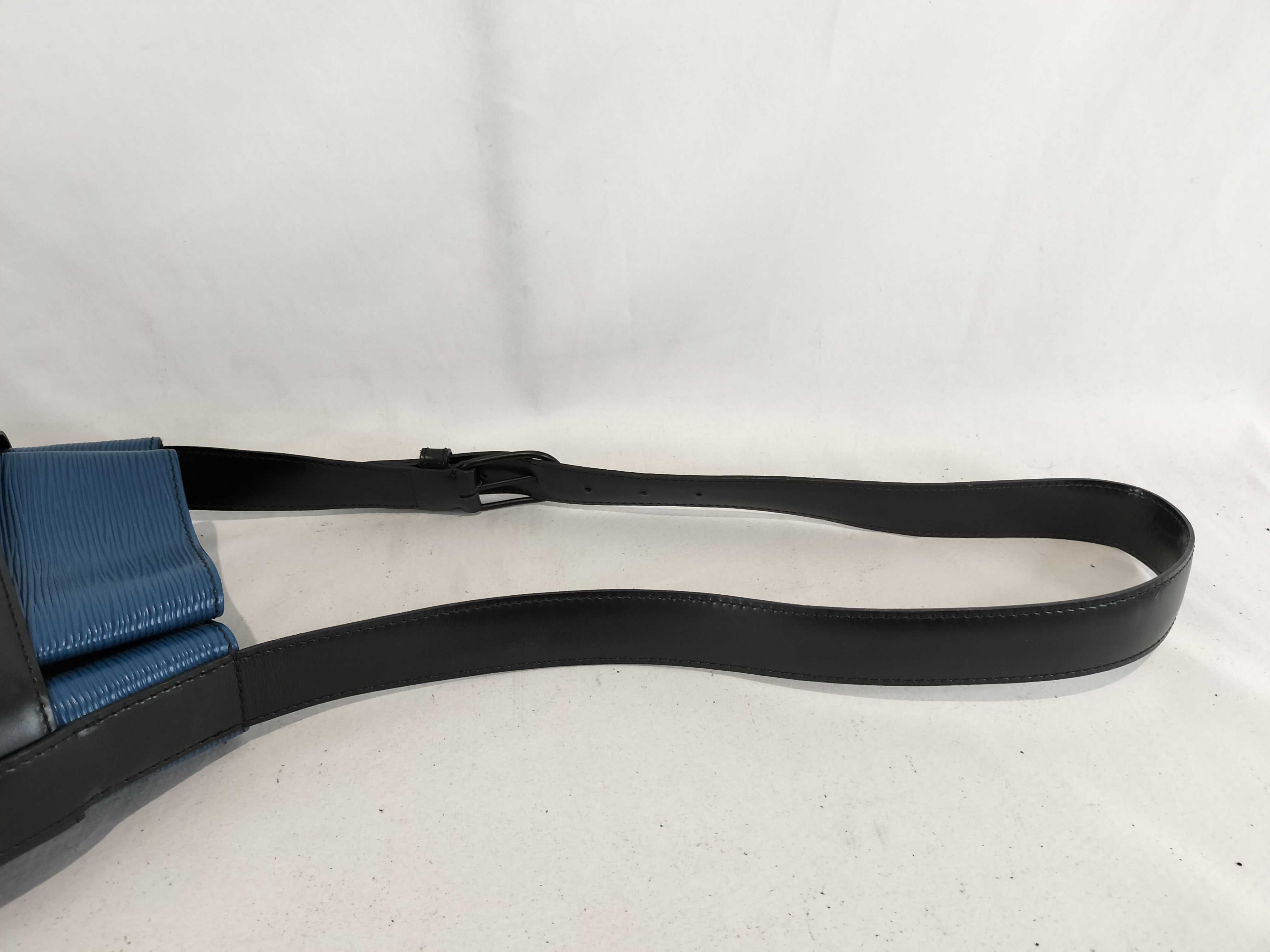 Louis Vuitton Blue Epi Leather Sac d'Epaule Shoulder Bag