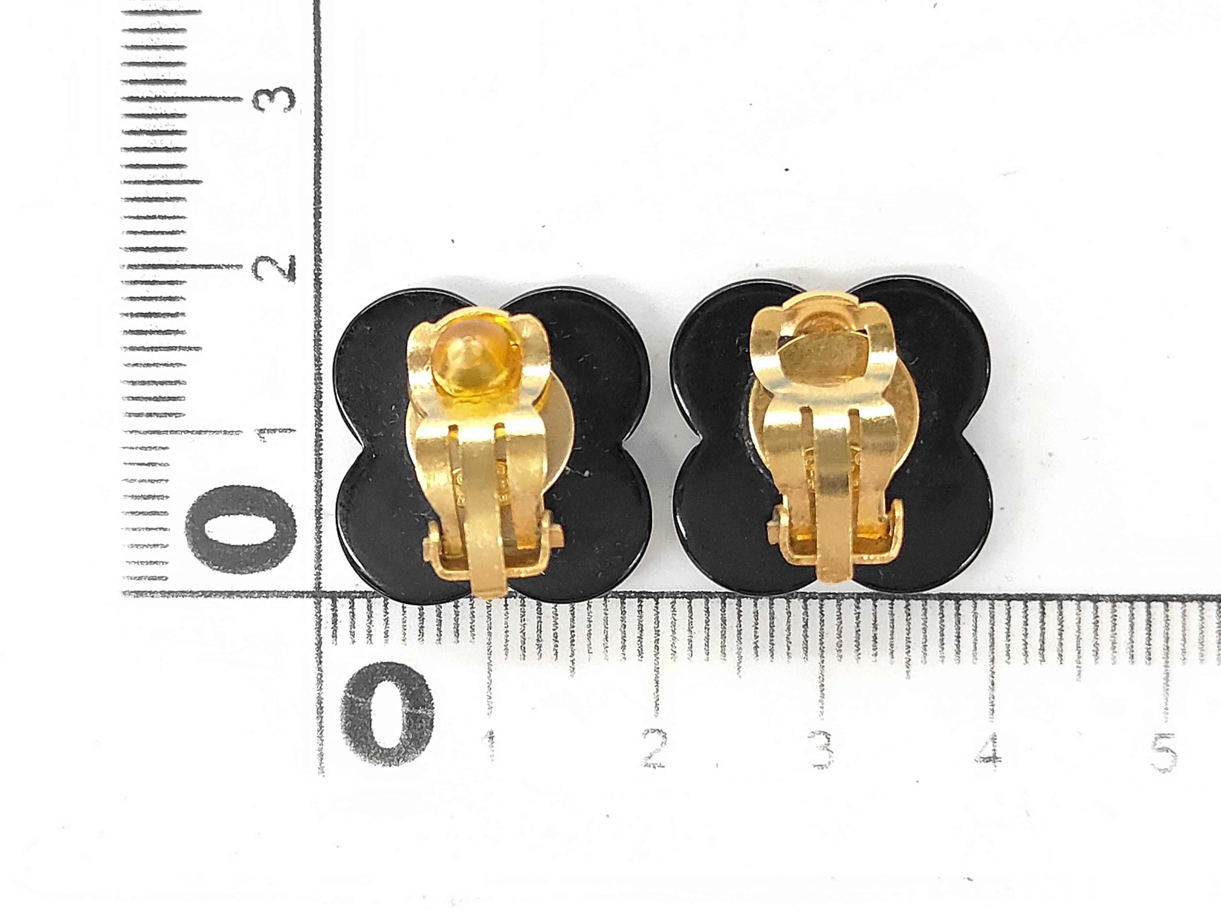 A Pair of Chanel Spring 2002 Resin Flower Clip-On Earrings