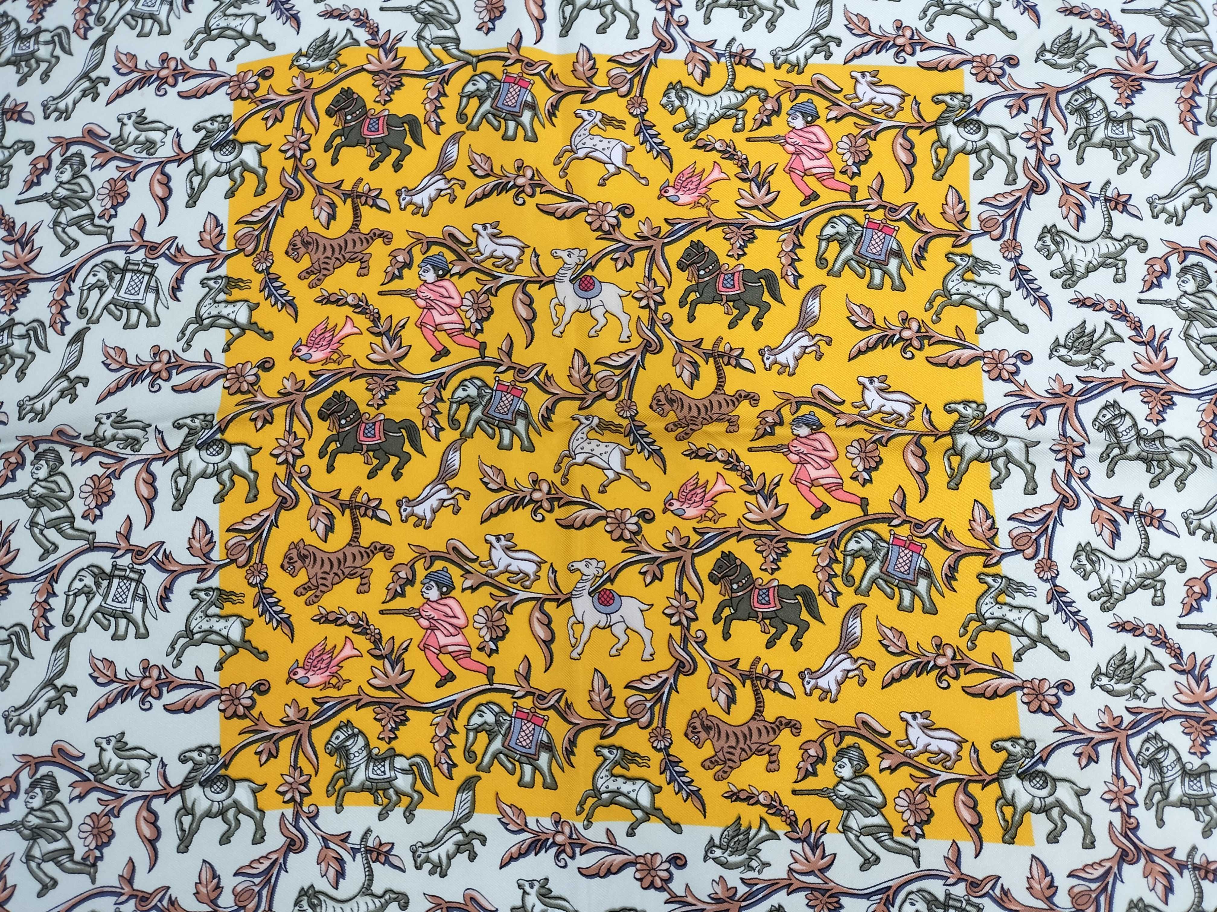 Hermes Chasse en Inde Silk Scarf
