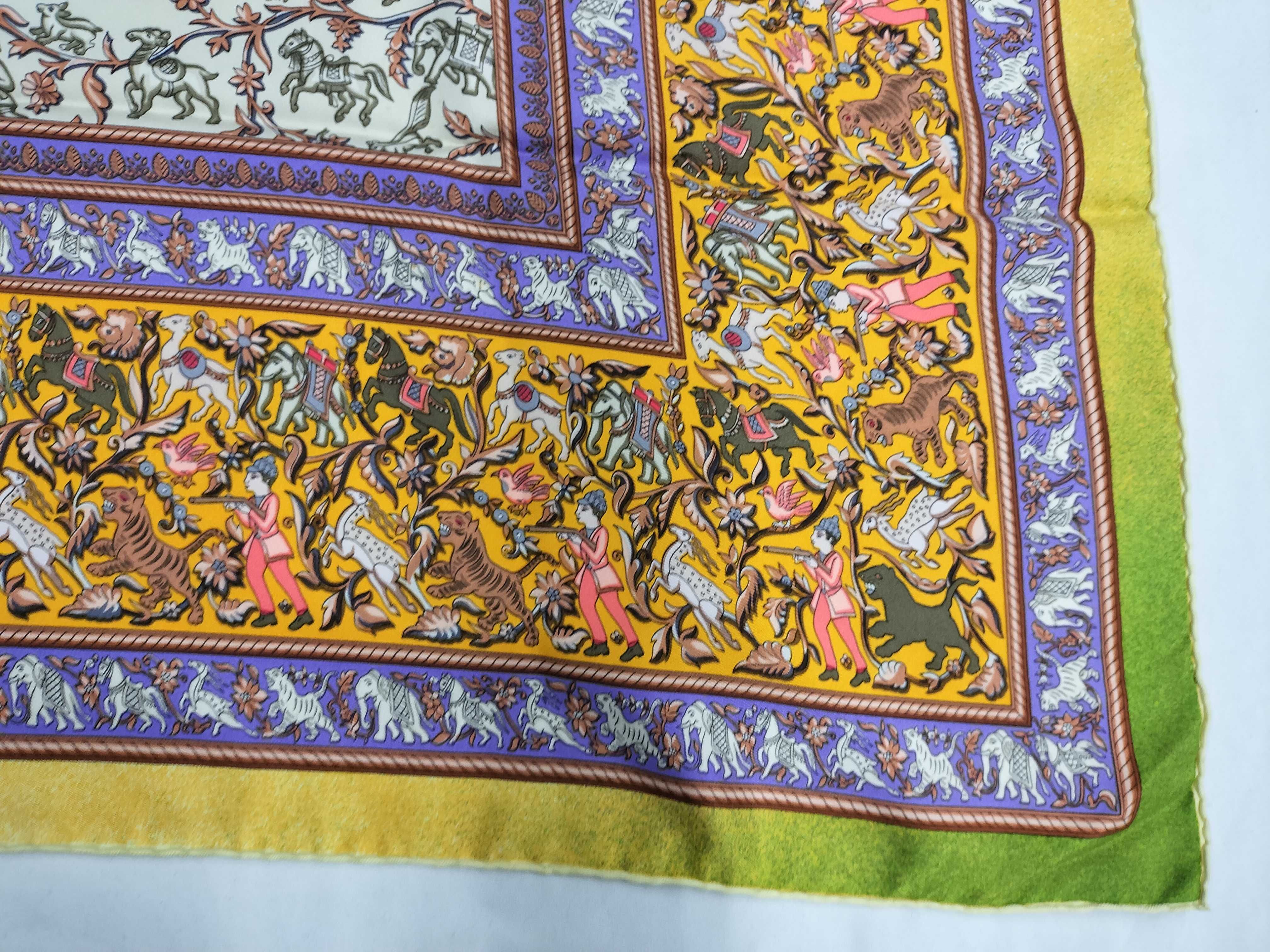 Hermes Chasse en Inde Silk Scarf