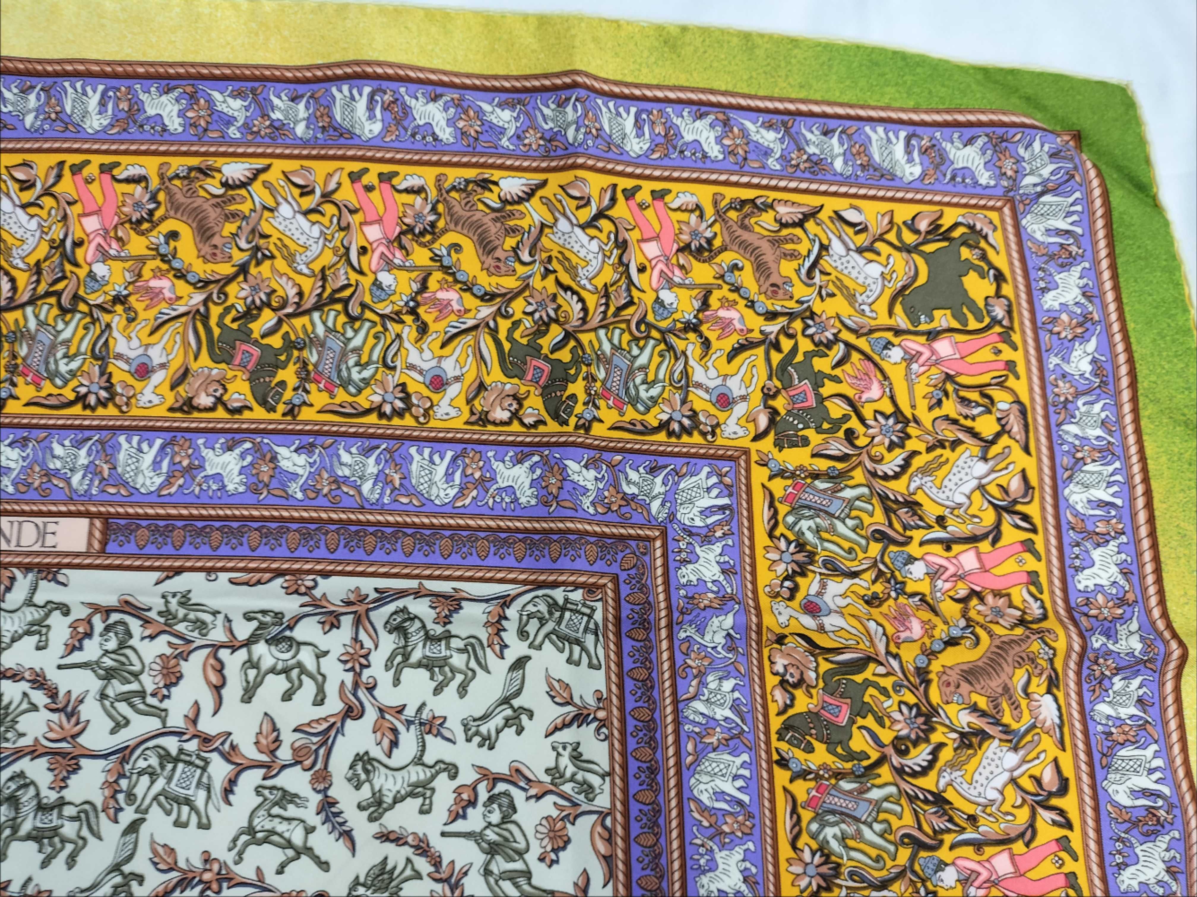 Hermes Chasse en Inde Silk Scarf