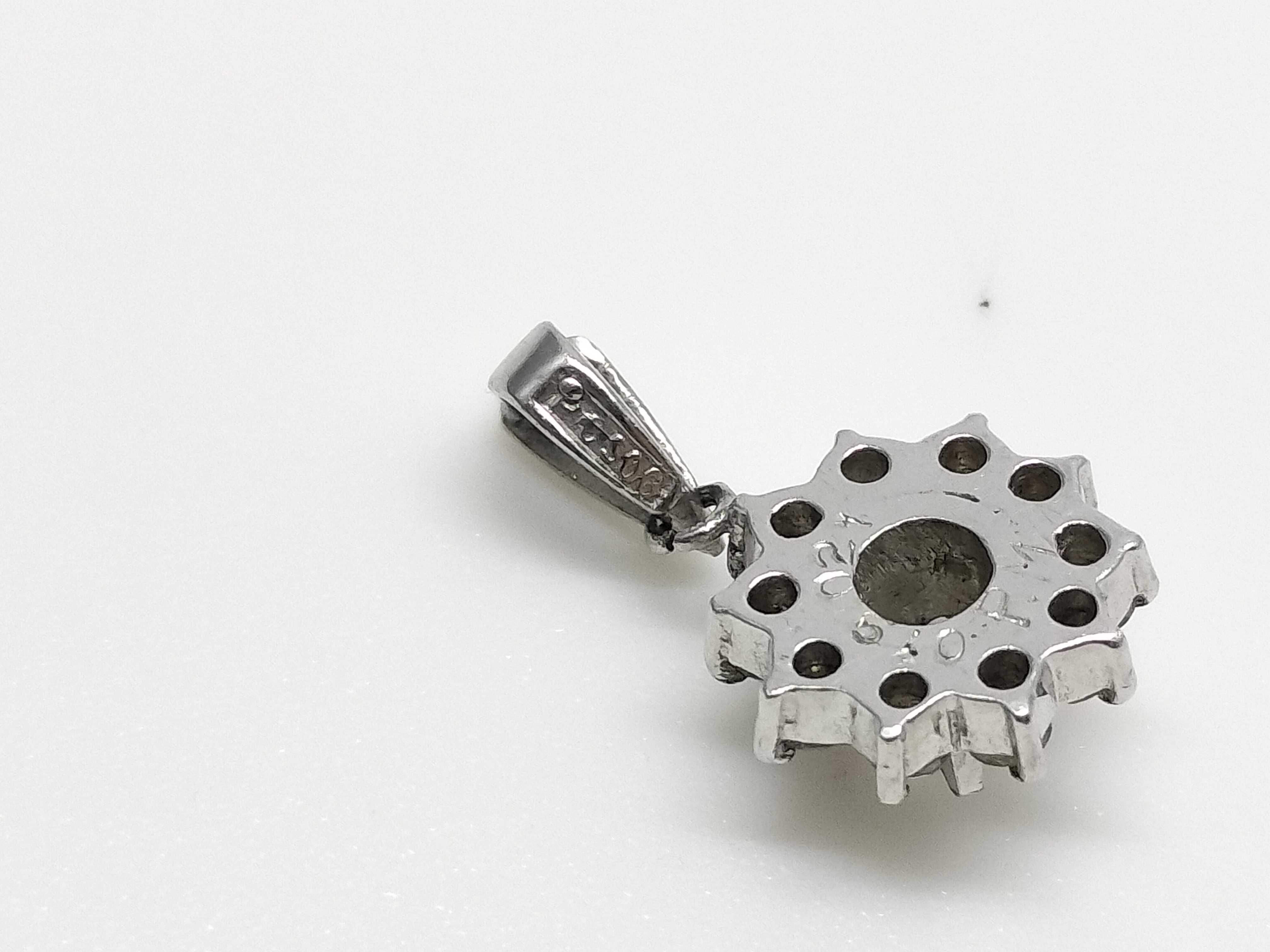 18 Karat White Gold .40ct Diamond Halo Cluster Pendant