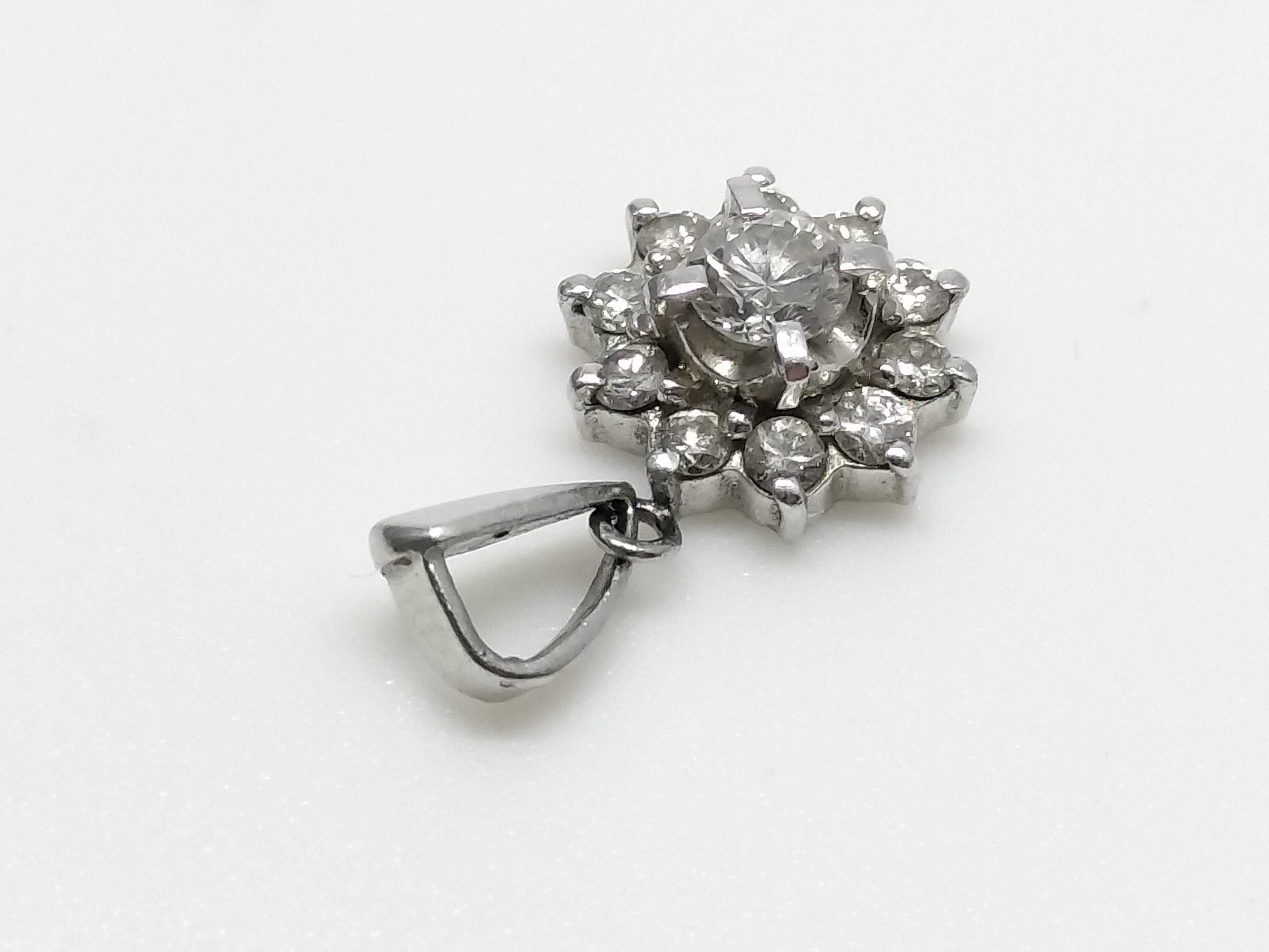 18 Karat White Gold .40ct Diamond Halo Cluster Pendant