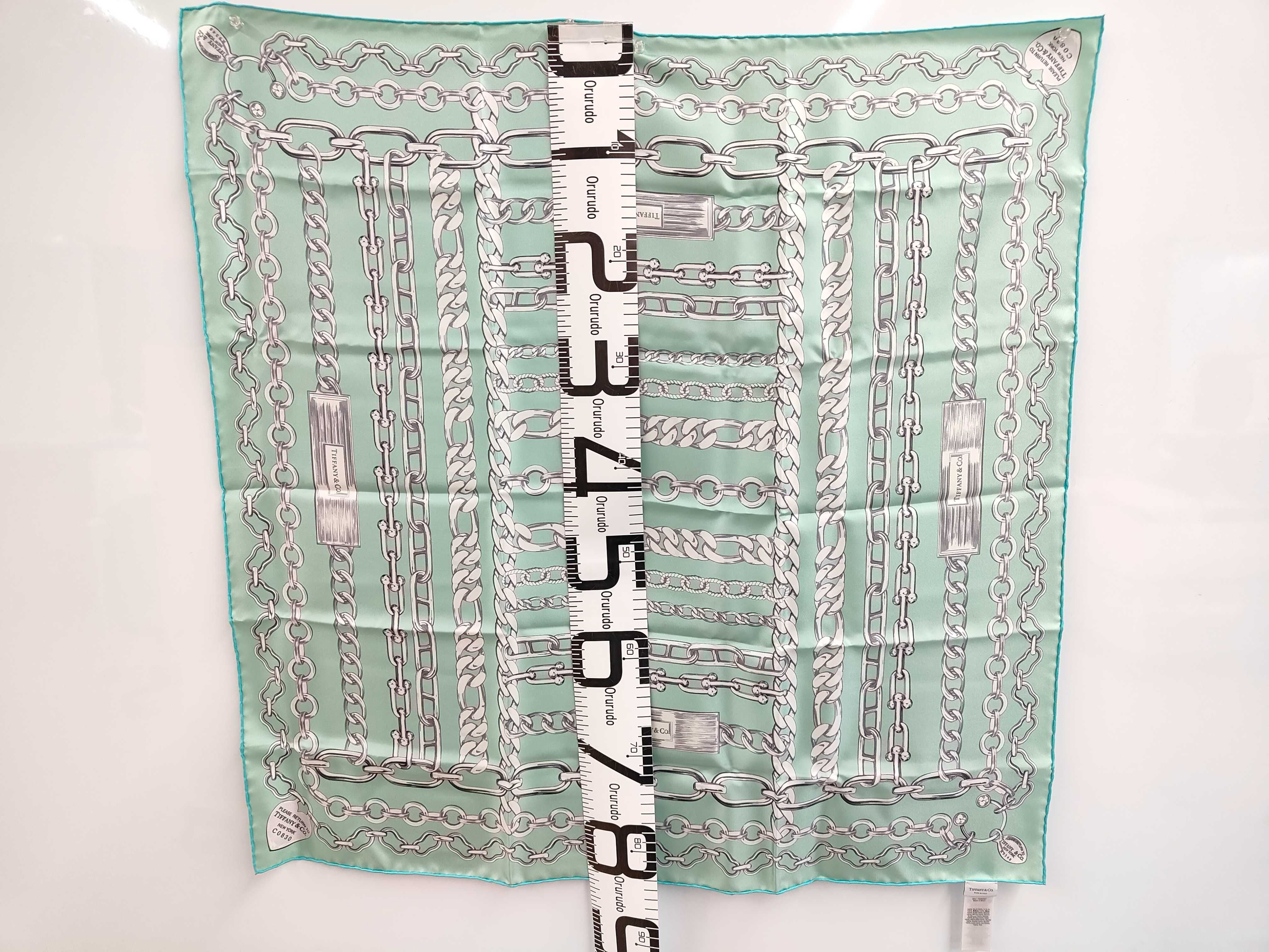 Tiffany and Co. Return to Tiffany Chains Silk Square Scarf in Jade