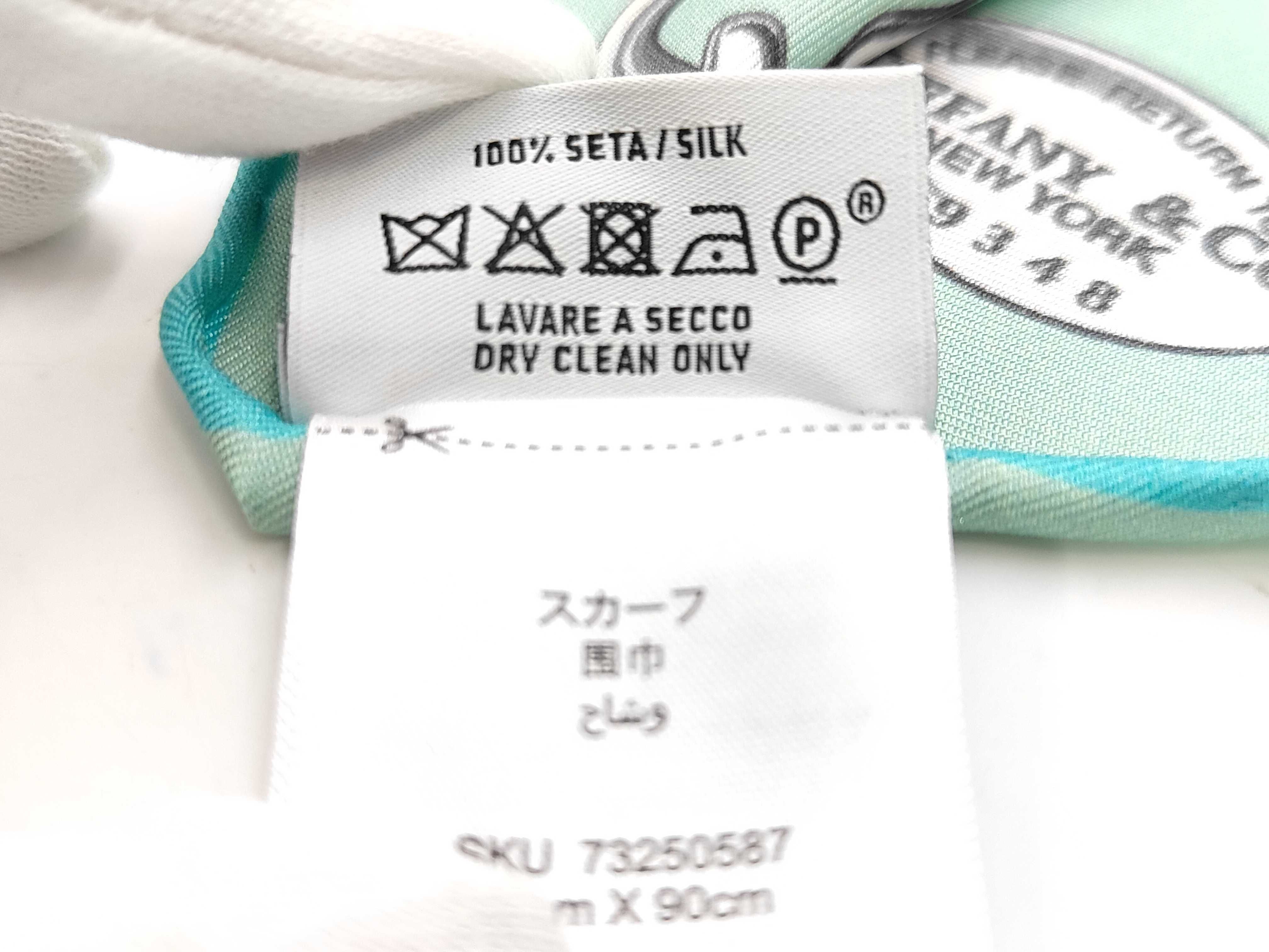 Tiffany and Co. Return to Tiffany Chains Silk Square Scarf in Jade