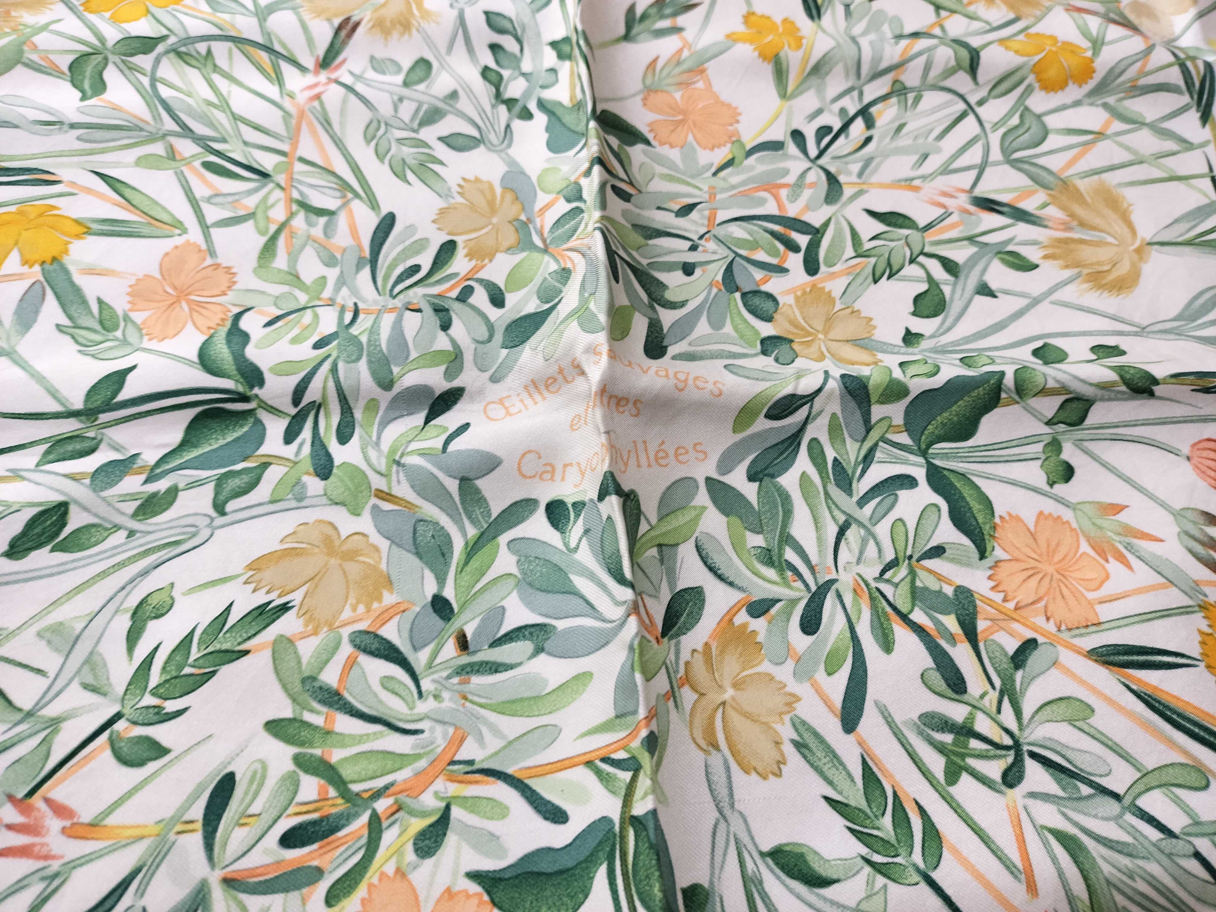 Hermes Oeillets Sauvages et Autres Caryophyllees Silk Scarf