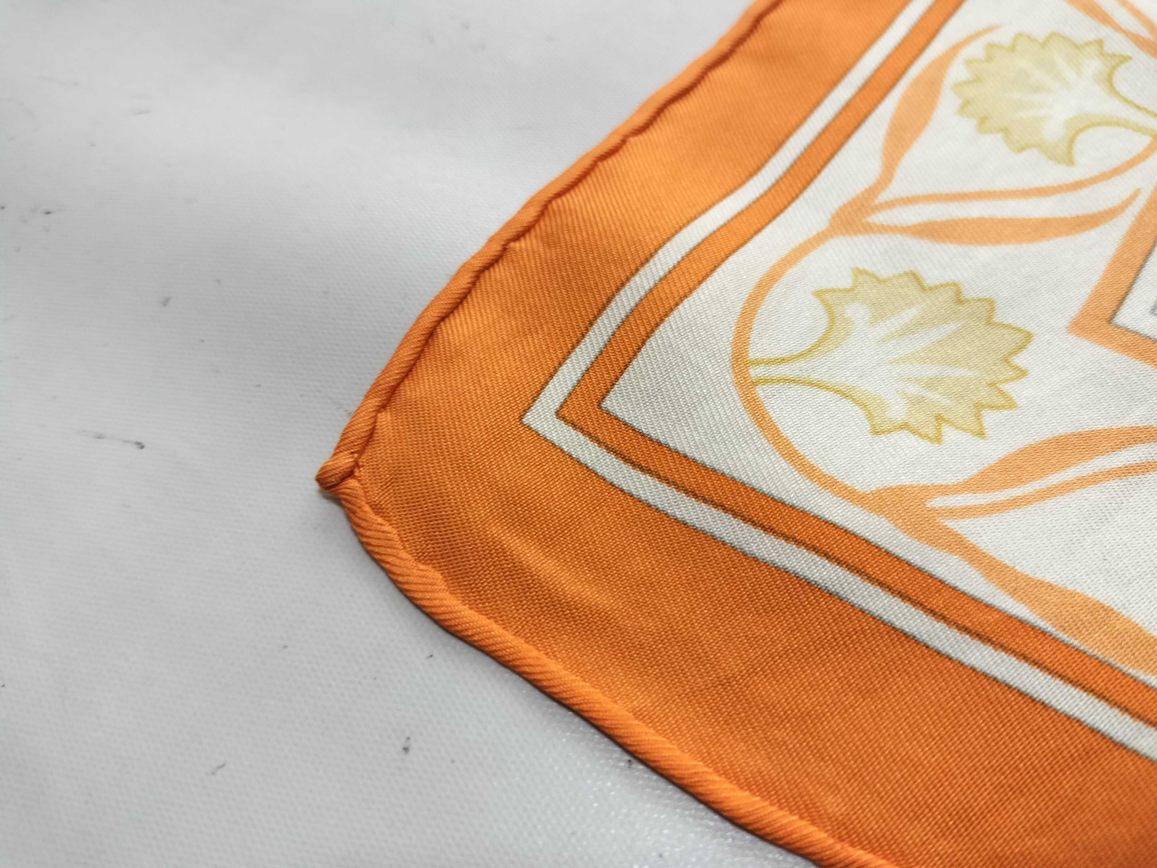 Hermes Oeillets Sauvages et Autres Caryophyllees Silk Scarf