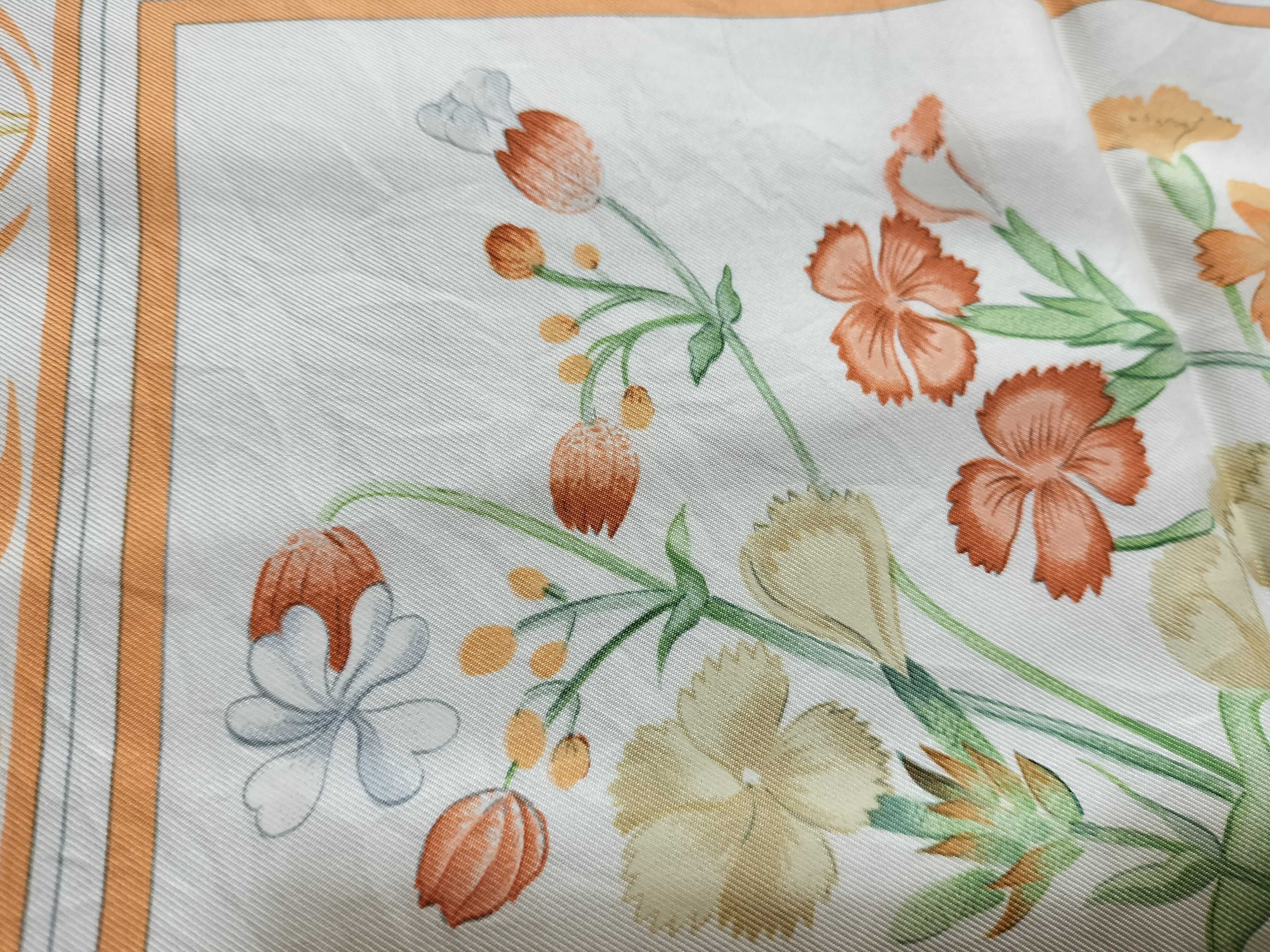 Hermes Oeillets Sauvages et Autres Caryophyllees Silk Scarf